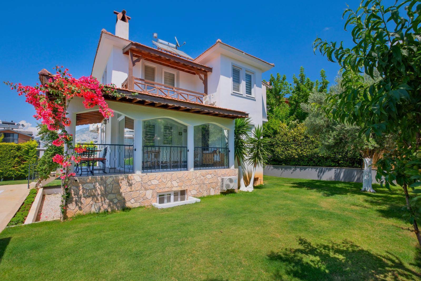 Fethiye Ölüdeniz'de Modern Tasarımlı, Özel Havuzlu, Geniş Villa 45595 — 8