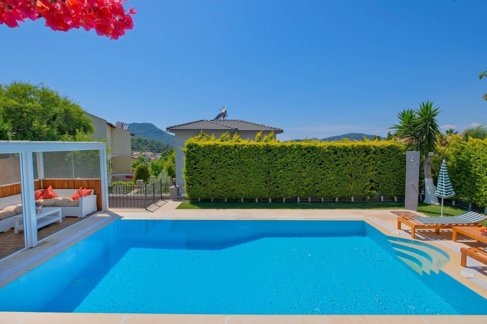 Fethiye Ölüdeniz'de Modern Tasarımlı, Özel Havuzlu, Geniş Villa 45595 — 9