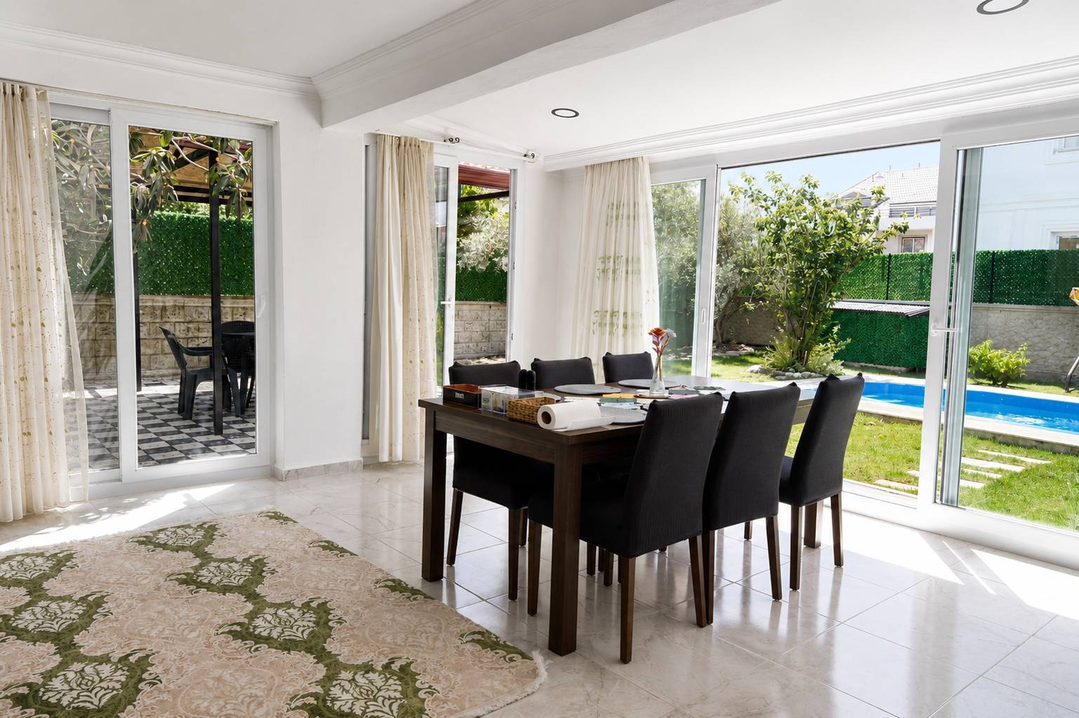 Seydikemer Gerişburnu'nda Doğa İle İç İçe, Özel Havuzlu, Konforlu Villa