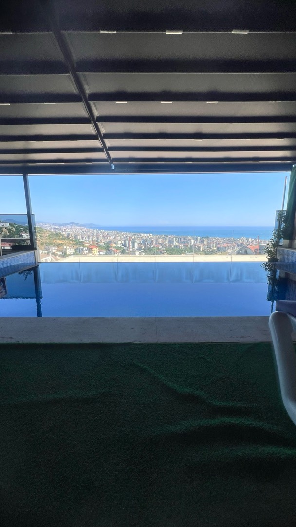 Alanya Büyükhasbahçe'de Merkeze Yakın, Özel Havuzlu, Balayı Villası