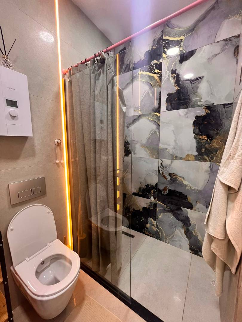 Alanya Mahmutlar'da Denize Yakın, Aquaparklı, Konforlu Daire