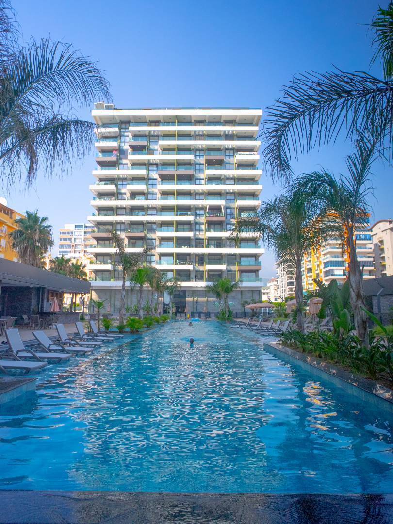 Alanya Mahmutlar'da Denize Yakın, Aquaparklı, Konforlu Daire