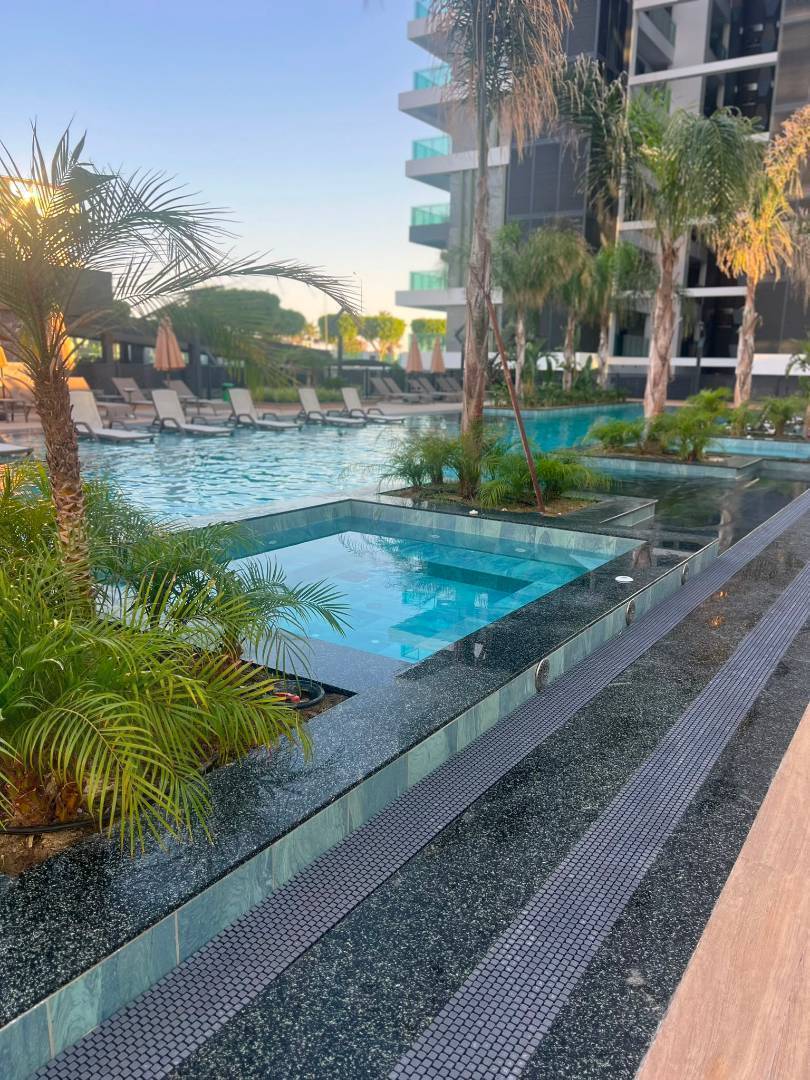 Alanya Mahmutlar'da Denize Yakın, Aquaparklı, Konforlu Daire