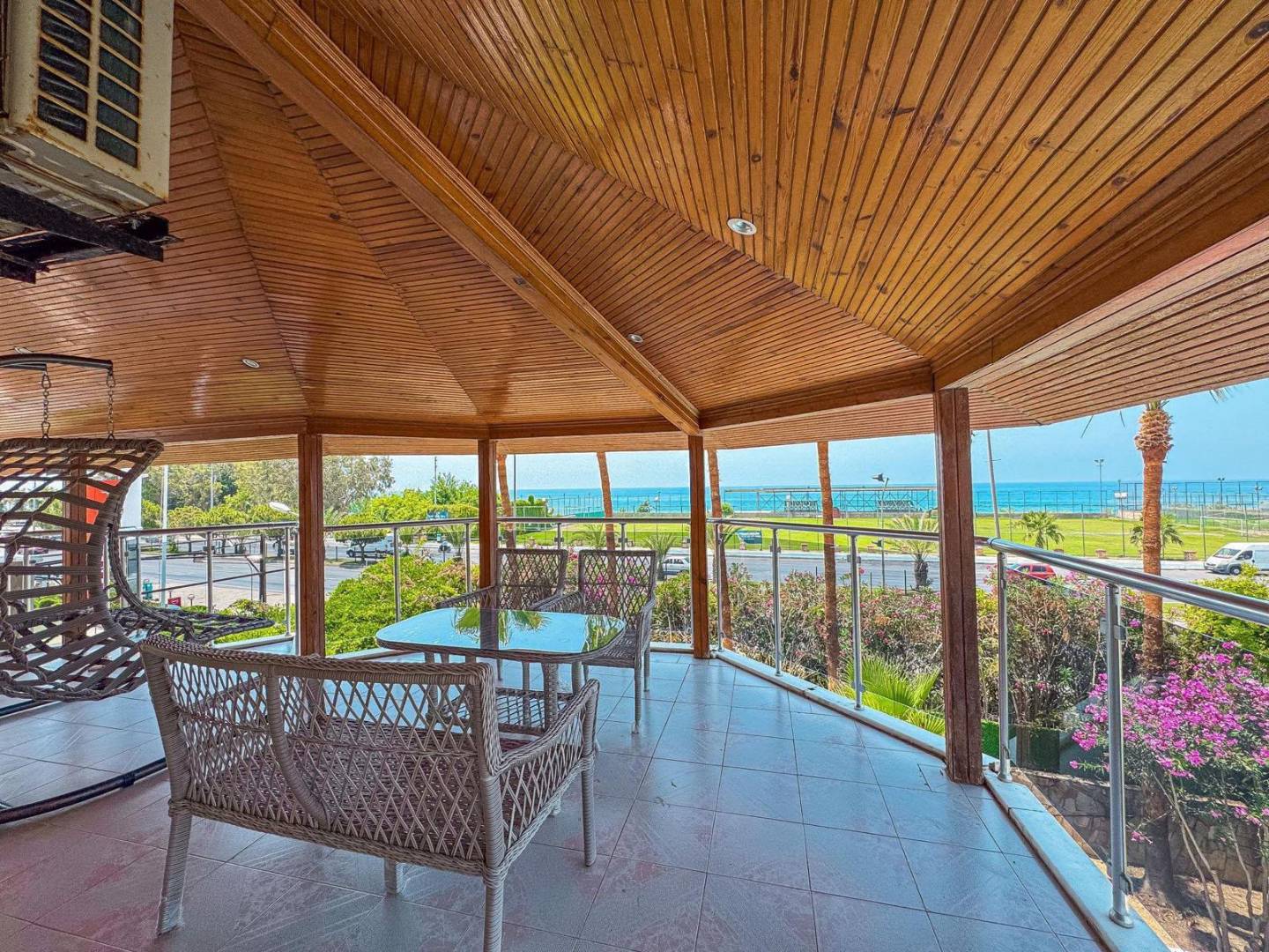 Alanya'da Denize Yakın, Özel Havuzlu, Jakuzili, Lüks Villa 46504 — 9