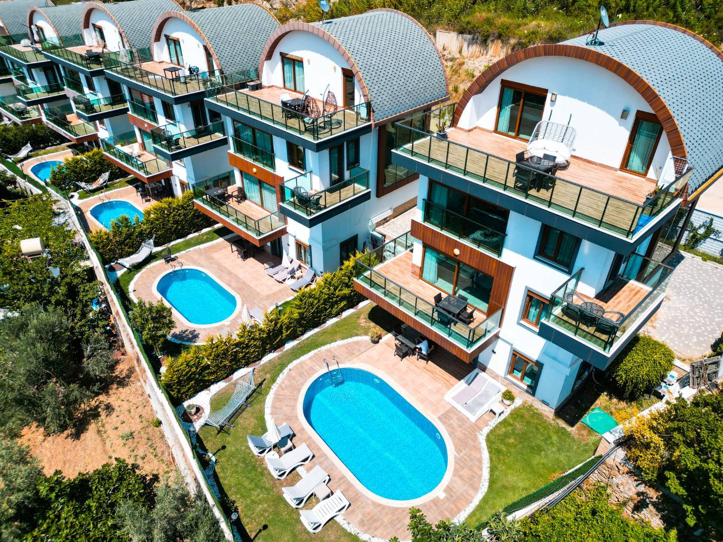 Alanya'da Muhteşem Deniz Manzaralı, Özel Havuzlu, Geniş Villa