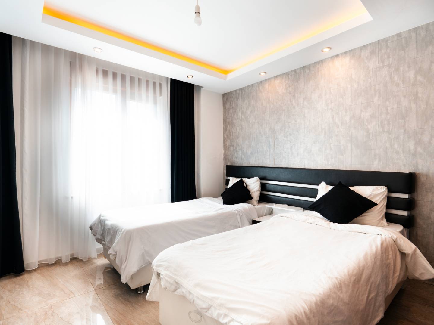 Alanya'da Muhteşem Deniz Manzaralı, Özel Havuzlu, Geniş Villa