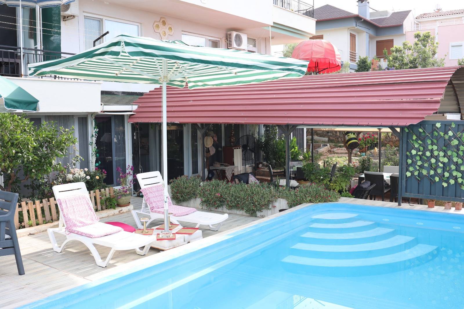 Antalya Demre'de Enfes Deniz Manzaralı, Özel Havuzlu, Konforlu Villa
