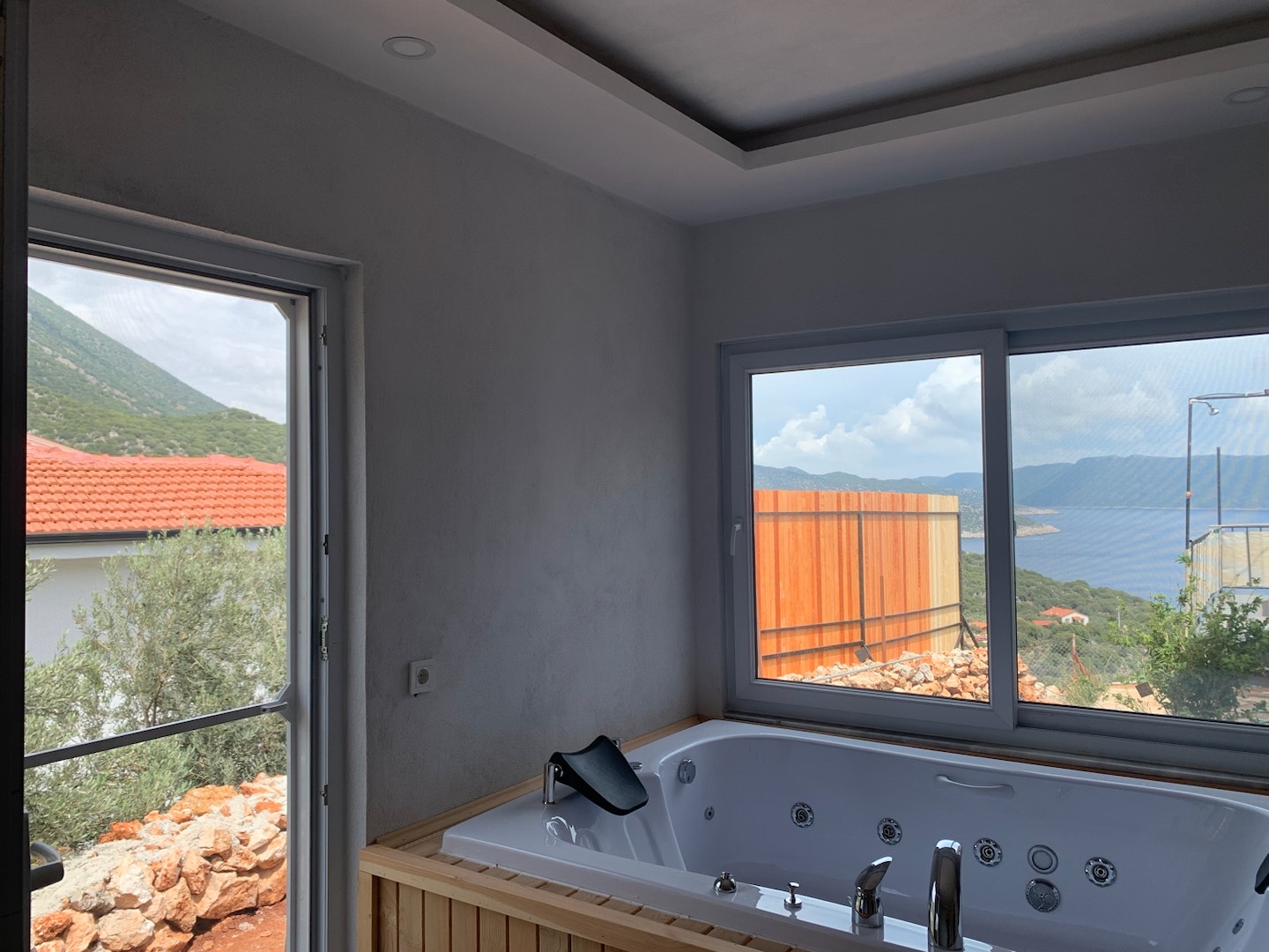 Antalya Kaş'ta Eşsiz Deniz Manzaralı, Özel Havuzlu, Kiralık Villa