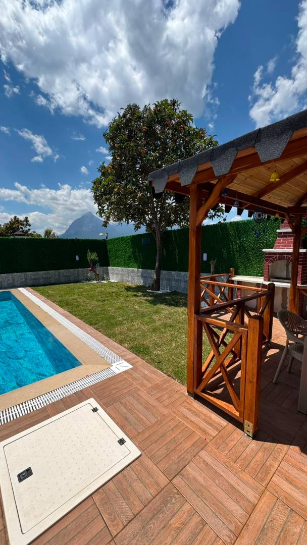Antalya Konyaaltı'nda Sakin Konumda, Özel Isıtmalı Havuzlu, Modern Bungalov 46172 — 9