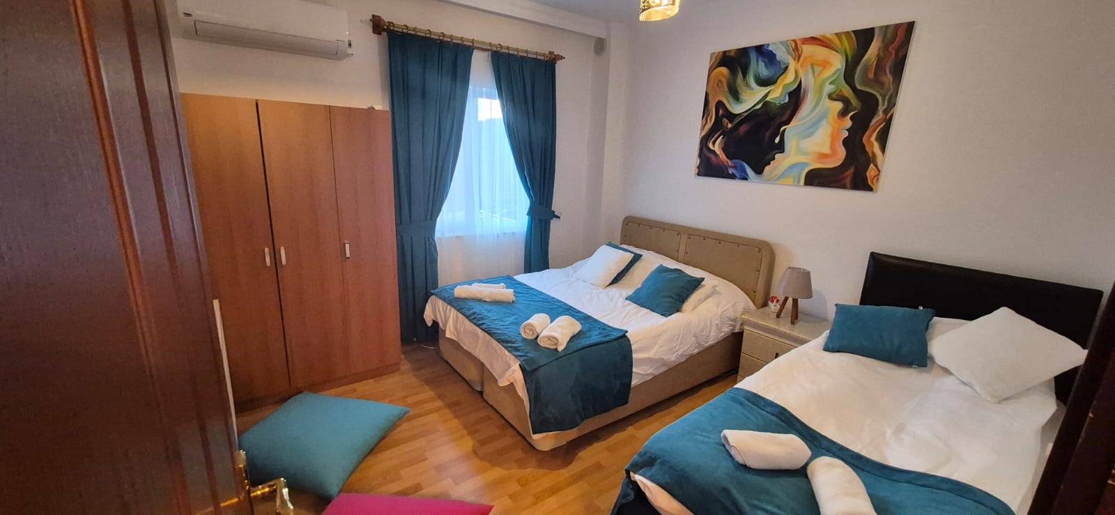Antalya Korkuteli'nde Geniş Bahçeli, Özel Havuzlu, Konforlu Villa