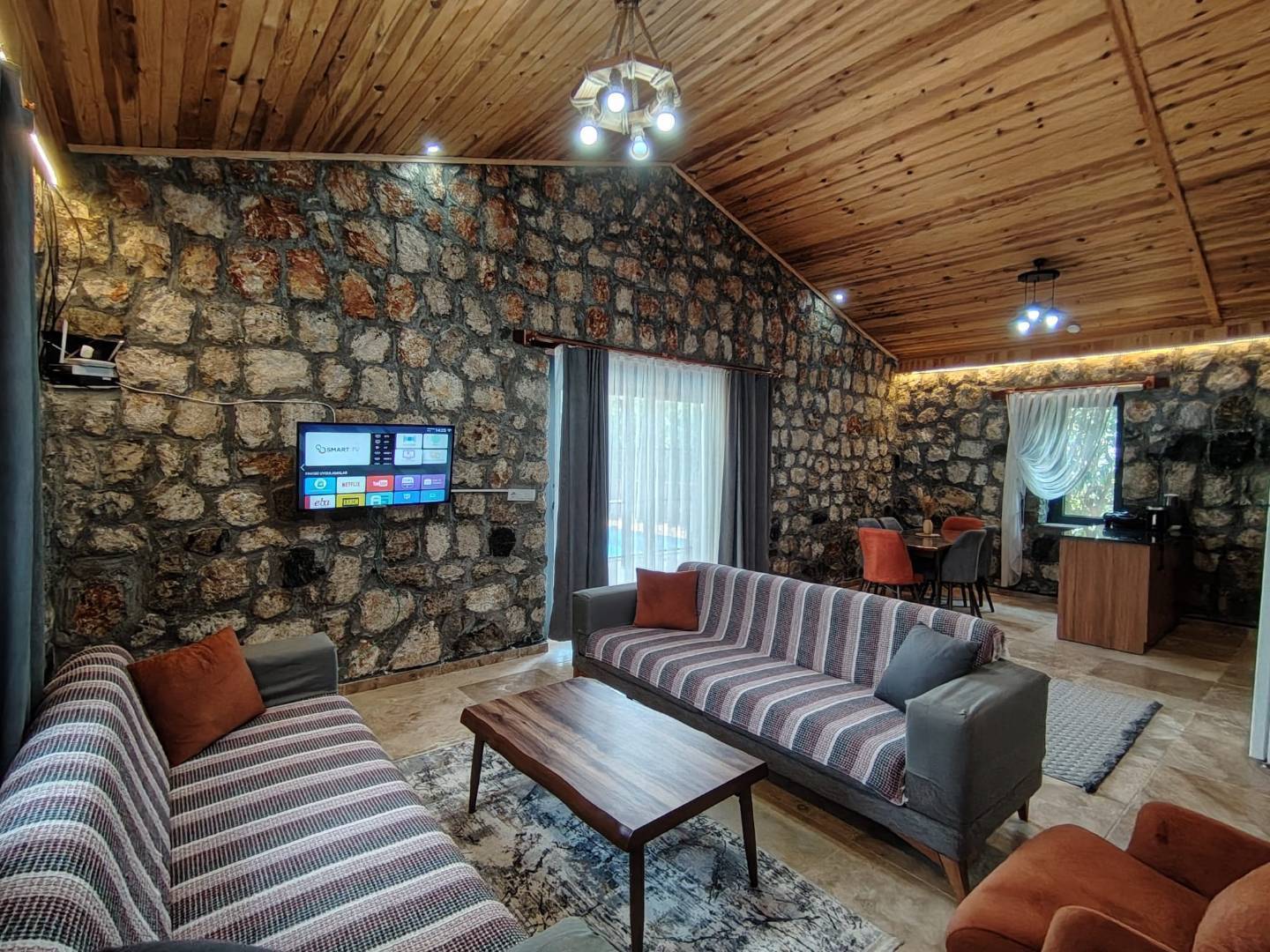 Antalya Kumluca'da Çekirdek Ailelere Uygun, Özel Havuzlu, Taş Villa 43171 — 6