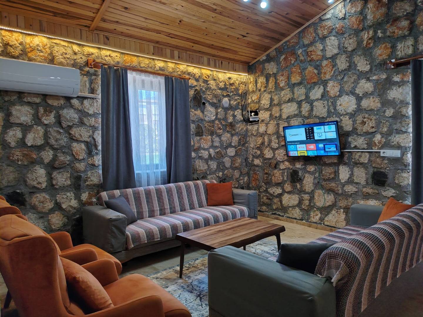 Antalya Kumluca'da Çekirdek Ailelere Uygun, Özel Havuzlu, Taş Villa 43171 — 8