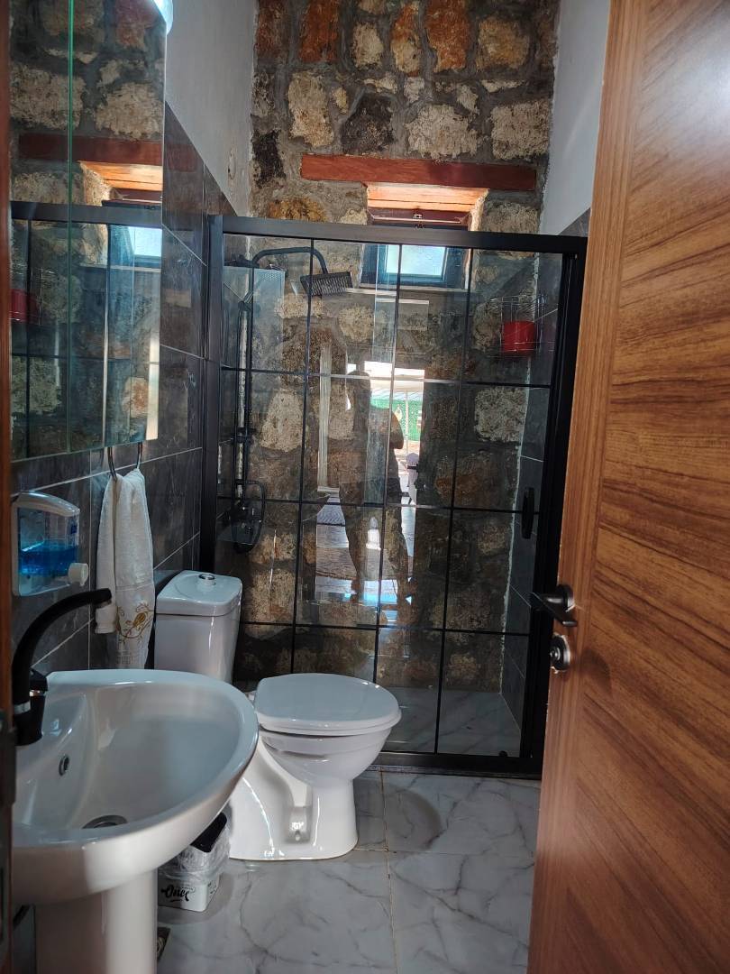 Antalya Kumluca'da Çekirdek Ailelere Uygun, Özel Havuzlu, Taş Villa