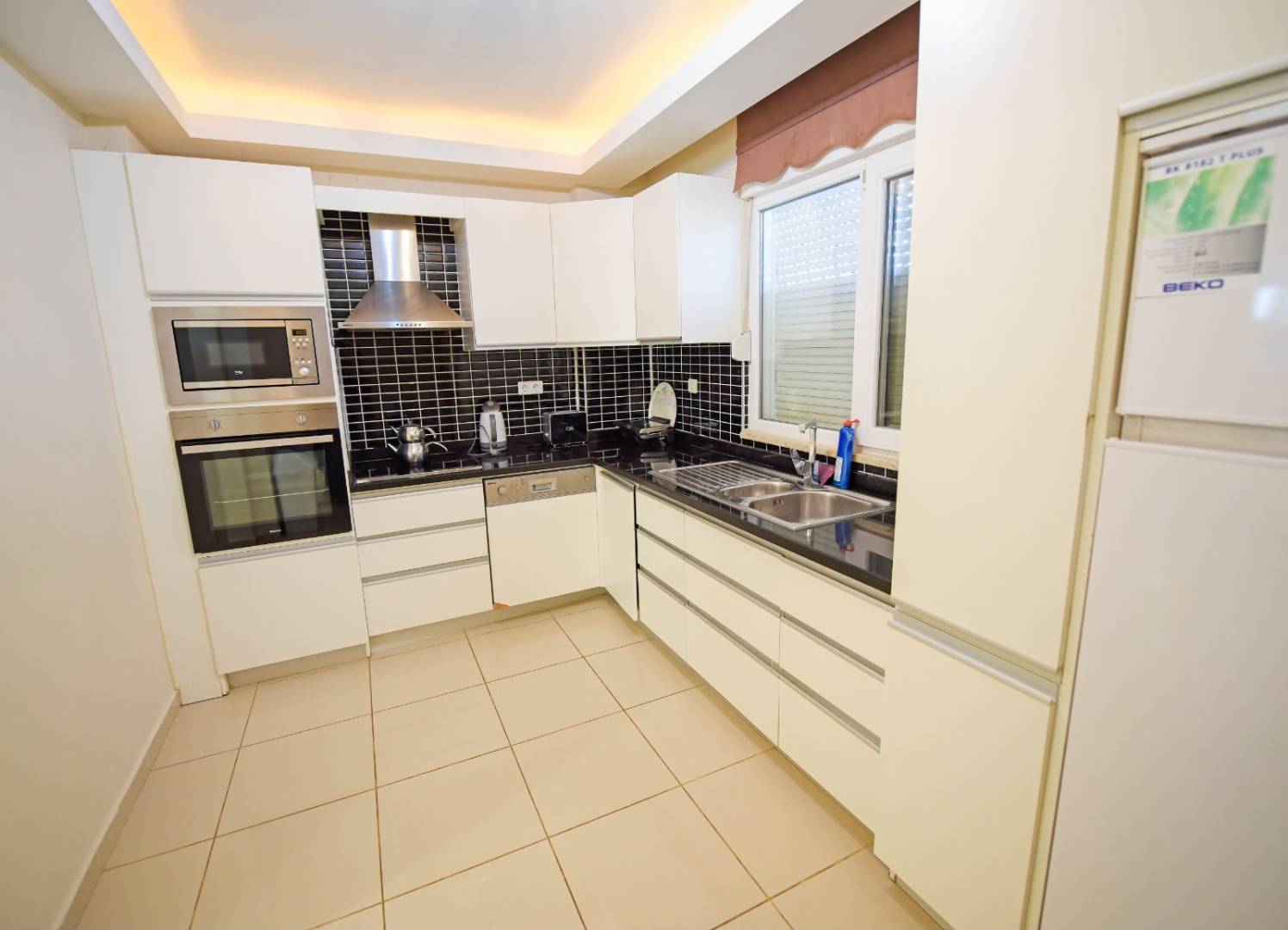 Antalya Serik'te Site İçerisinde, Özel Havuzlu, Geniş Bahçeli Villa 21665 — 6