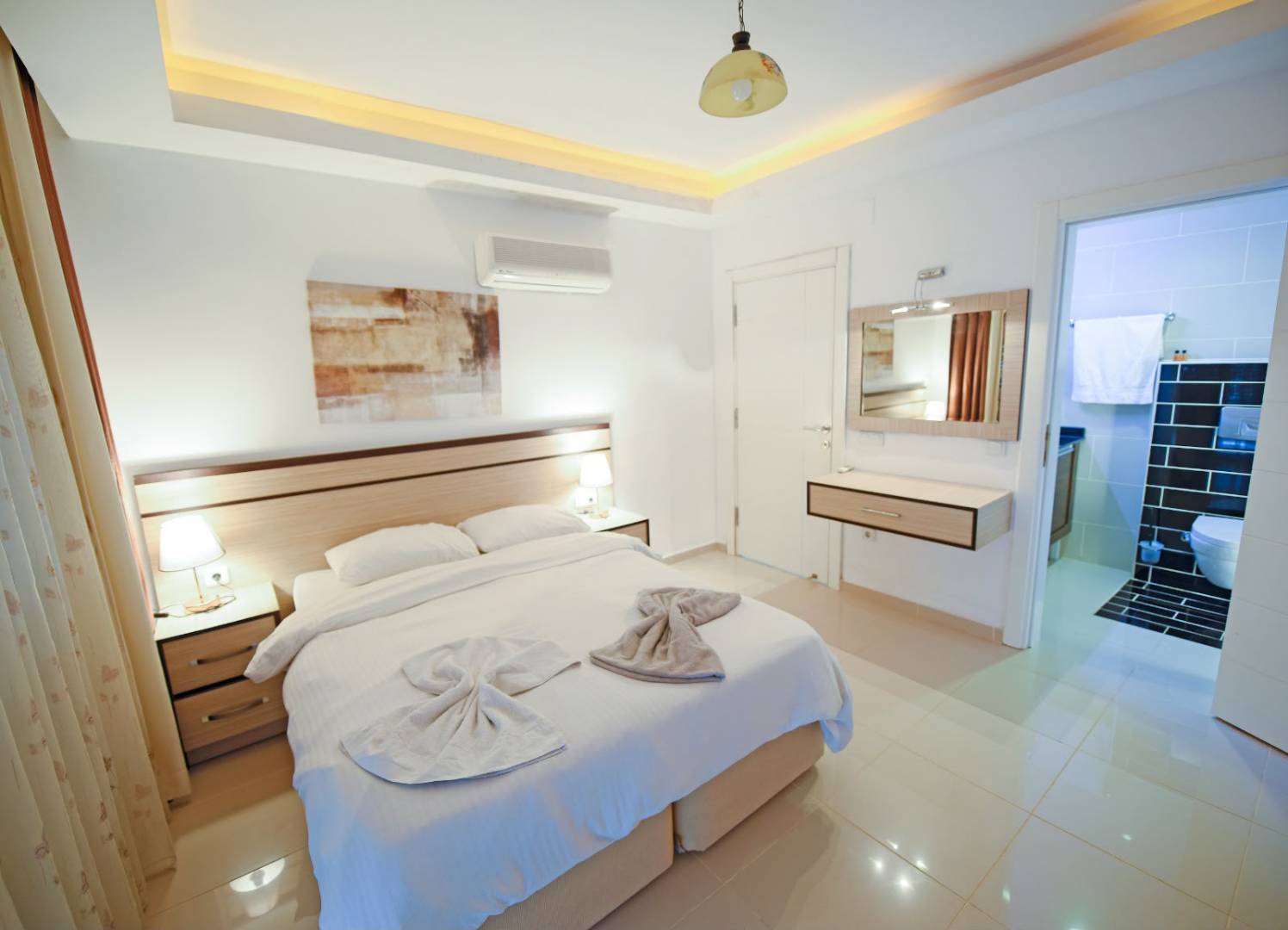 Antalya Serik'te Site İçerisinde, Özel Havuzlu, Geniş Bahçeli Villa 21665 — 9
