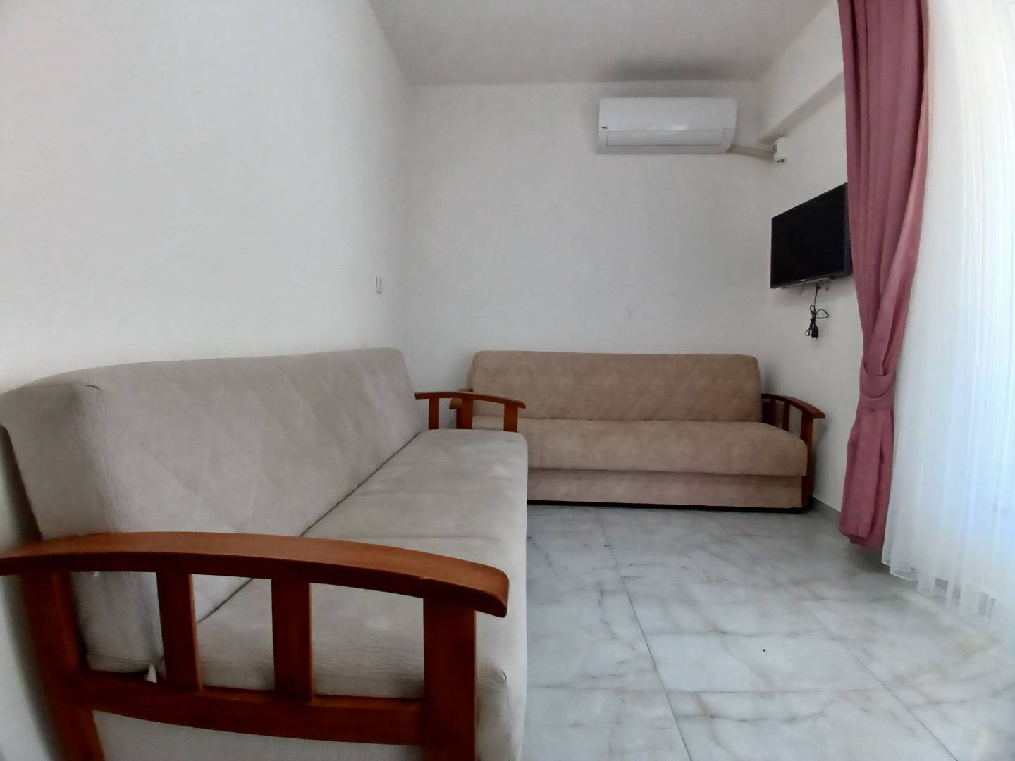 Balıkesir Avşa'da Denize Yürüme Mesafesinde, 1+1, 2 Kişilik Suite Daire