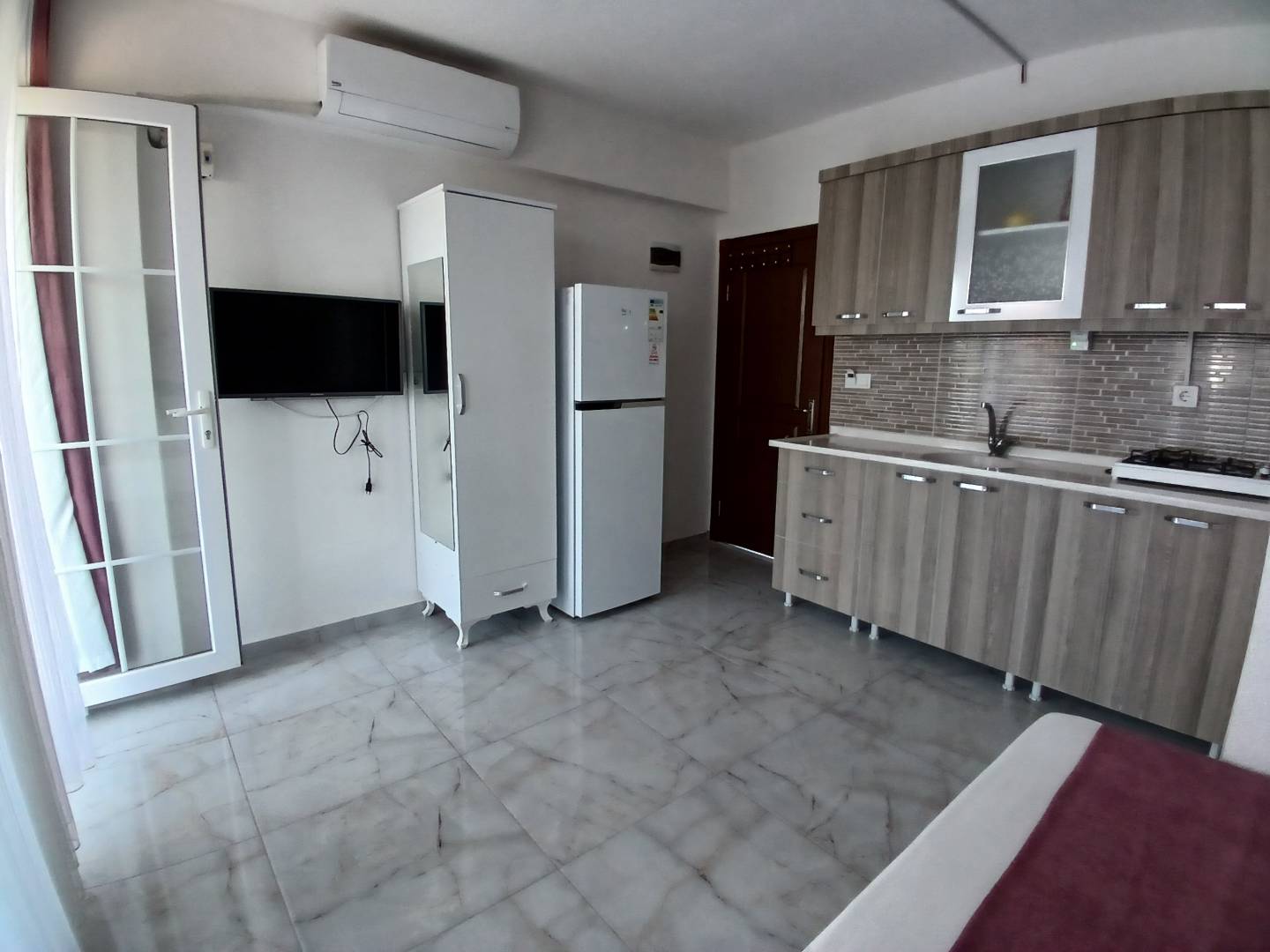 Balıkesir Avşa Adası'nda Denize Yakın, 2 Kişilik, Konforlu Suite Daire