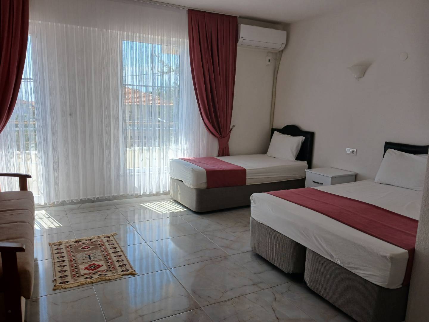Balıkesir Avşa'da Denize Yürüme Mesafesinde, 1+1, 3 Kişilik Suite Daire