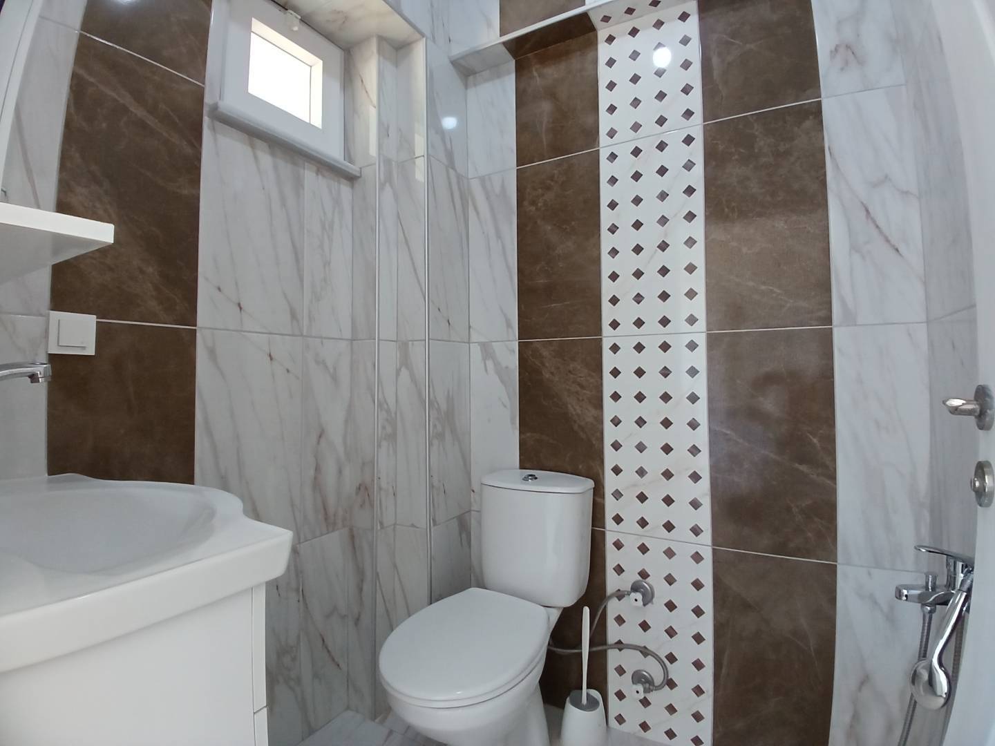 Balıkesir Avşa'da Denize Yakın, 4 Kişilik, Kiralık Suite Daire