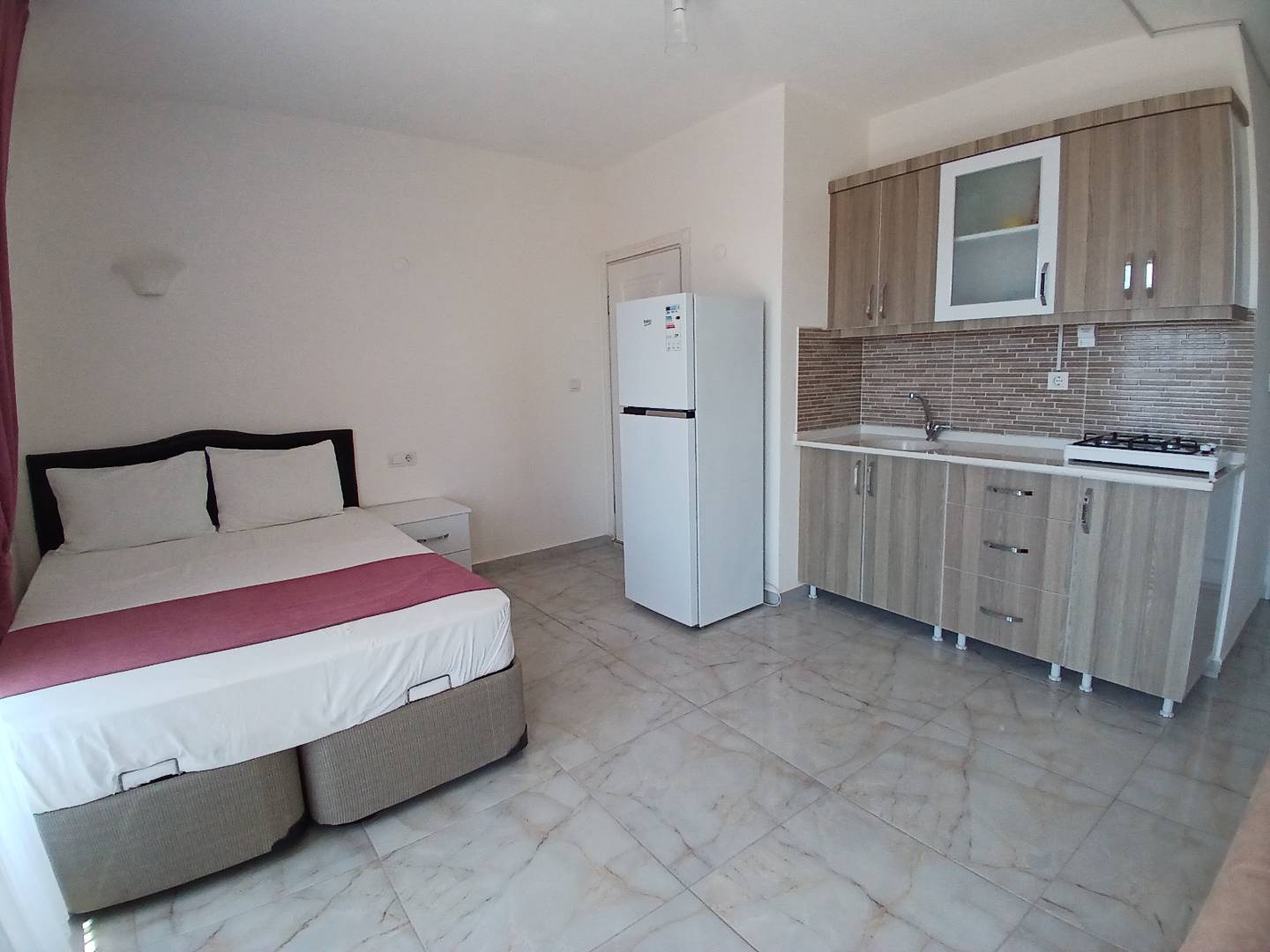 Balıkesir Avşa'da Denize Yakın, 2 Kişilik, Konforlu Suit Daire
