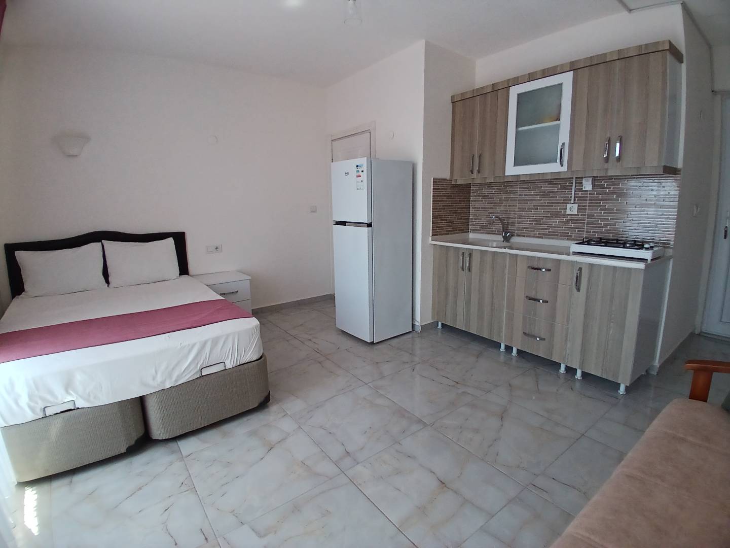 Balıkesir Avşa'da Denize Yakın, 2 Kişilik, Konforlu Suit Daire