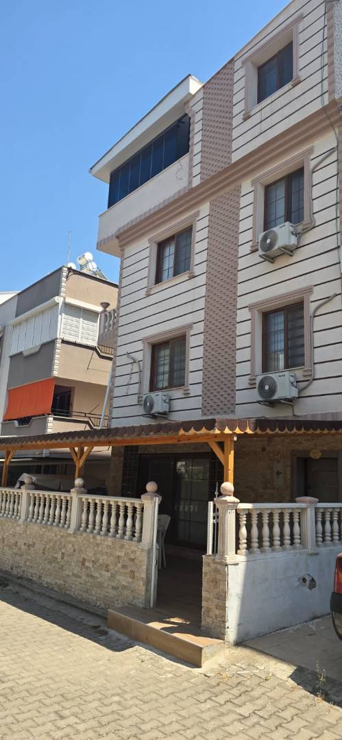 Aydın Didim'de Merkezi Konumda, Geniş Ailelere Uygun, 4+1 Villa