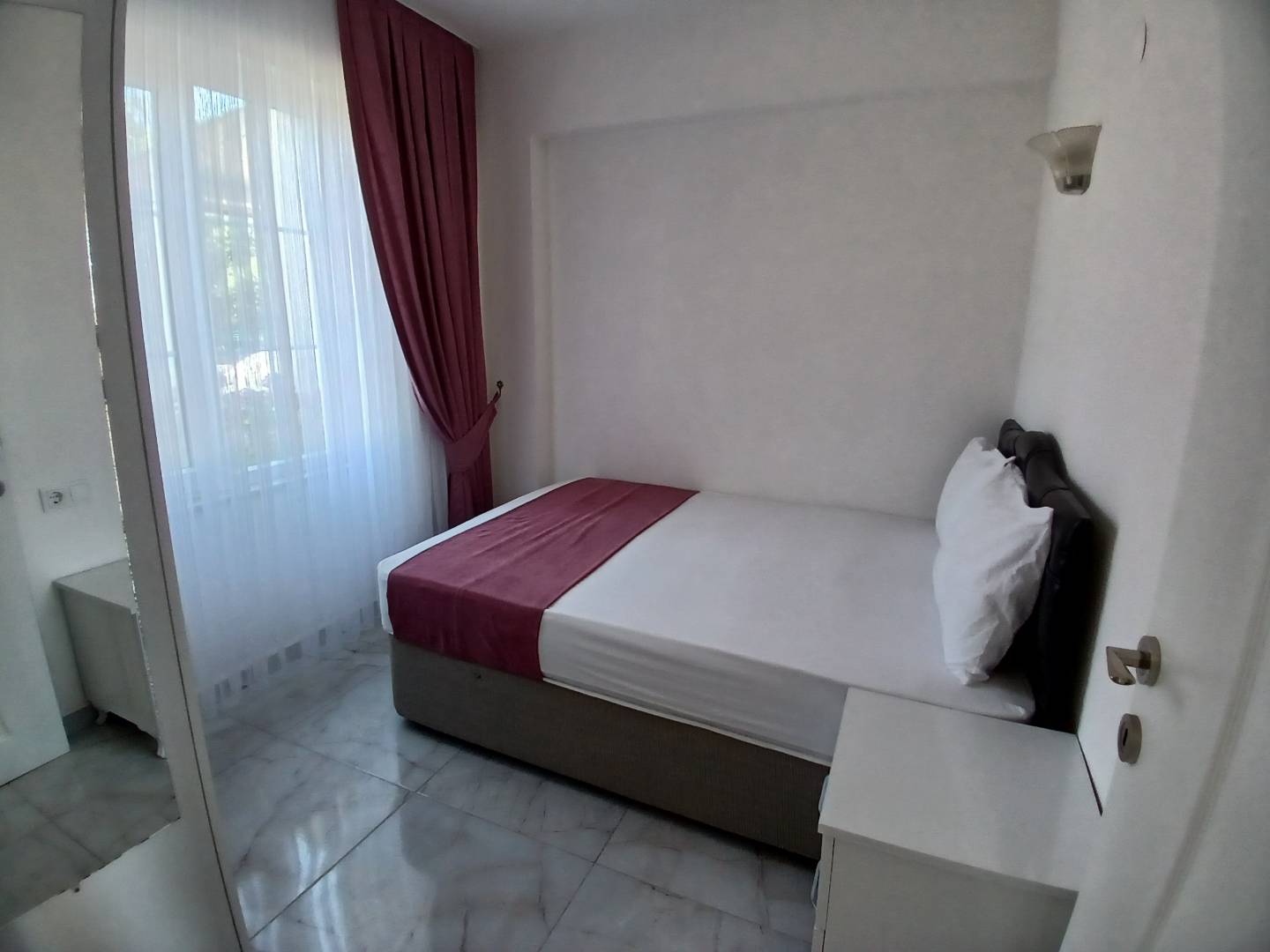 Balıkesir Avşa'da Merkeze Yakın, 4 Kişilik, Konforlu Suite Daire