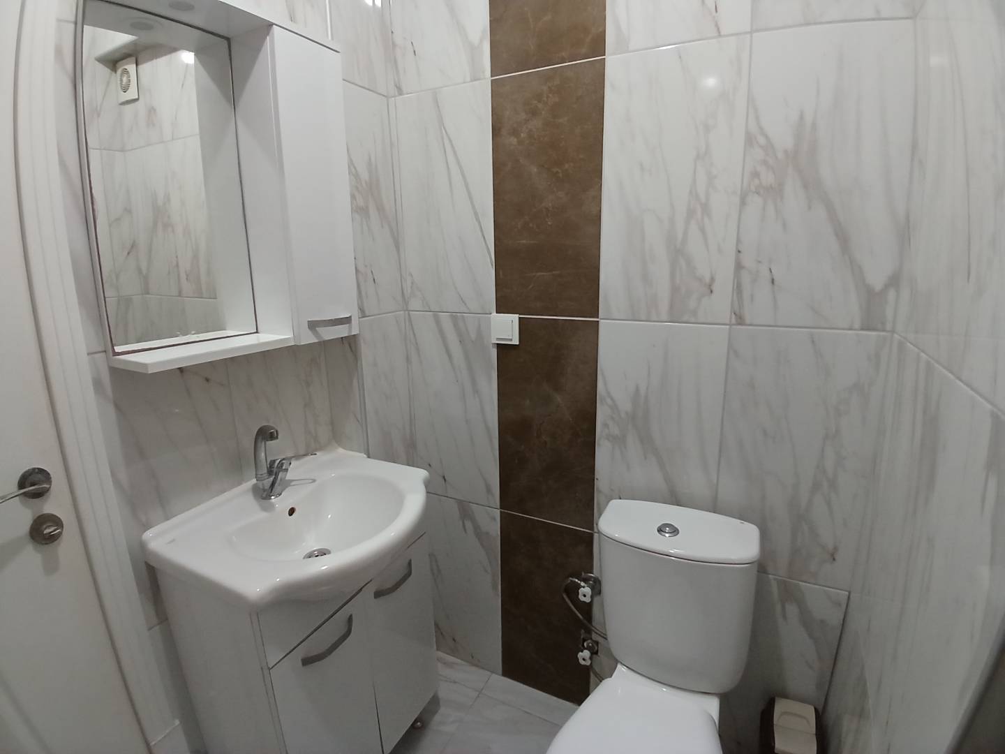 Balıkesir Avşa'da Merkeze Yakın, 4 Kişilik, Konforlu Suite Daire