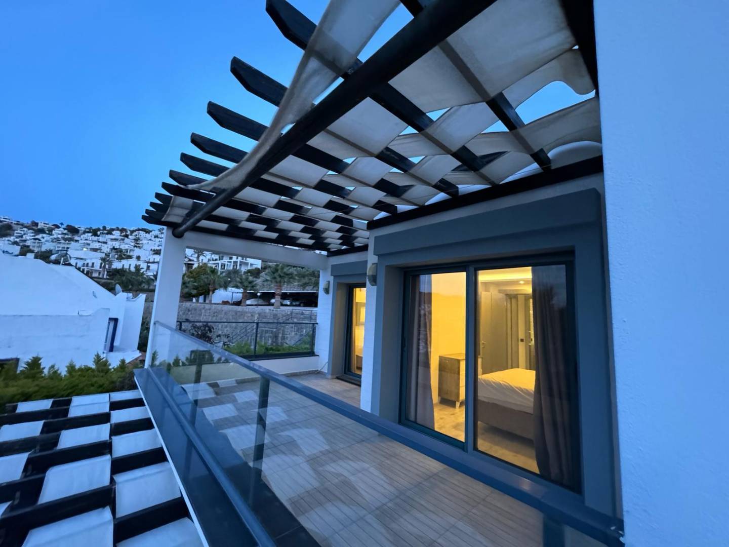 Bodrum Dirmil'de Deniz Manzaralı, Özel Havuzlu, Lüks Villa