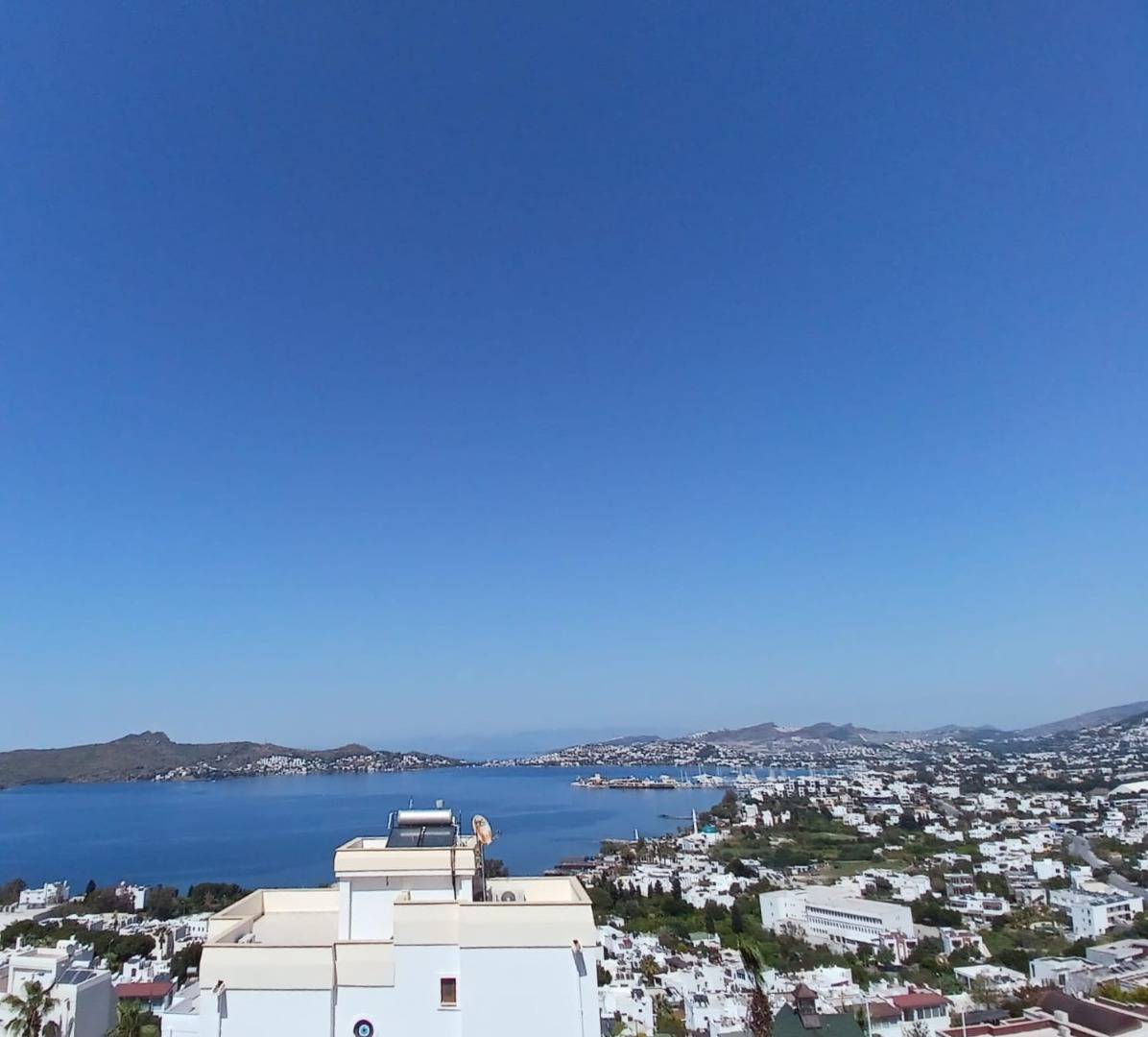 Bodrum Geriş'de Enfes Deniz Manzaralı, Özel Havuzlu, Konforlu Villa