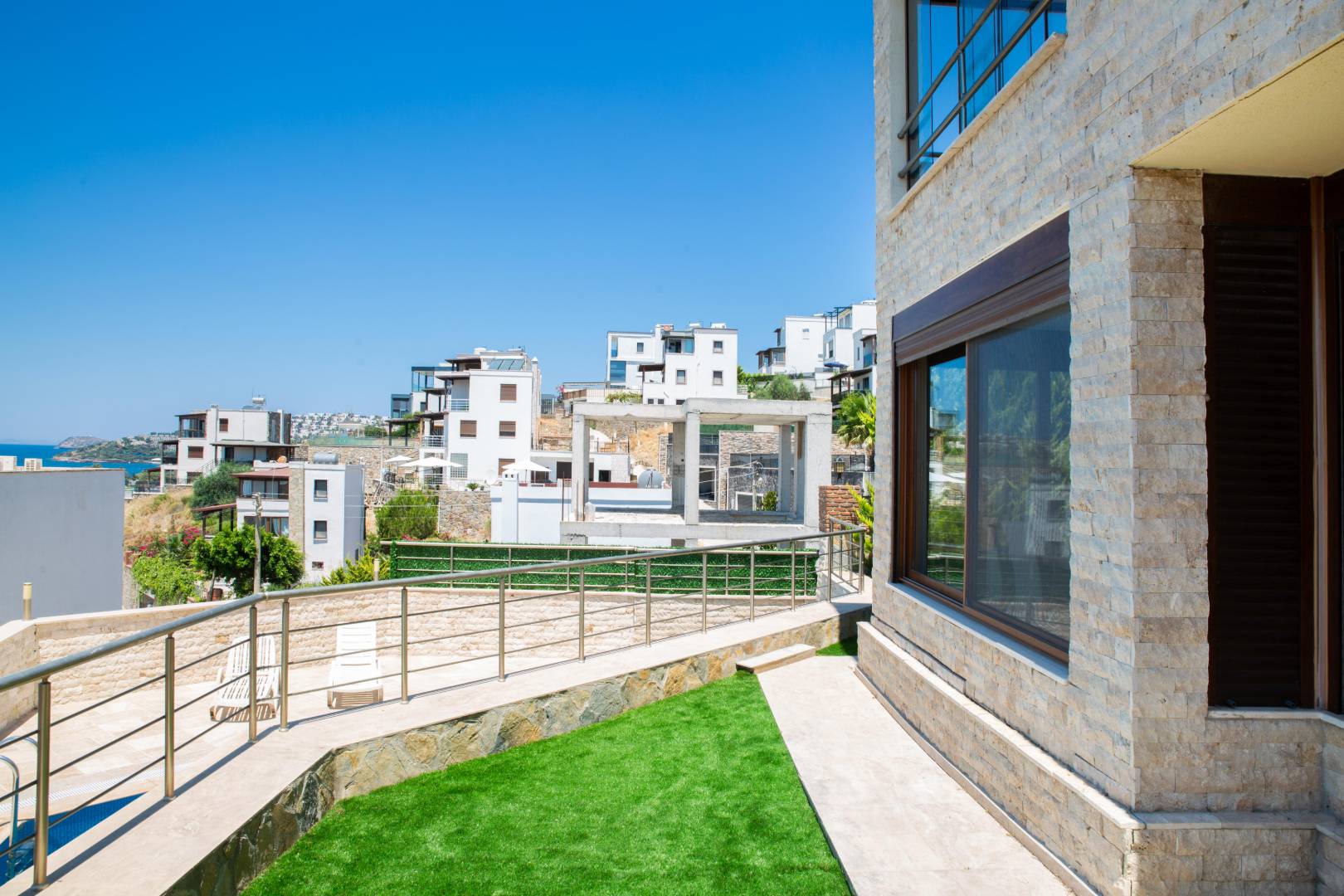 Bodrum Peksimet'te Göz Alıcı Deniz Manzaralı, Özel Havuzlu, 2+1 Villa