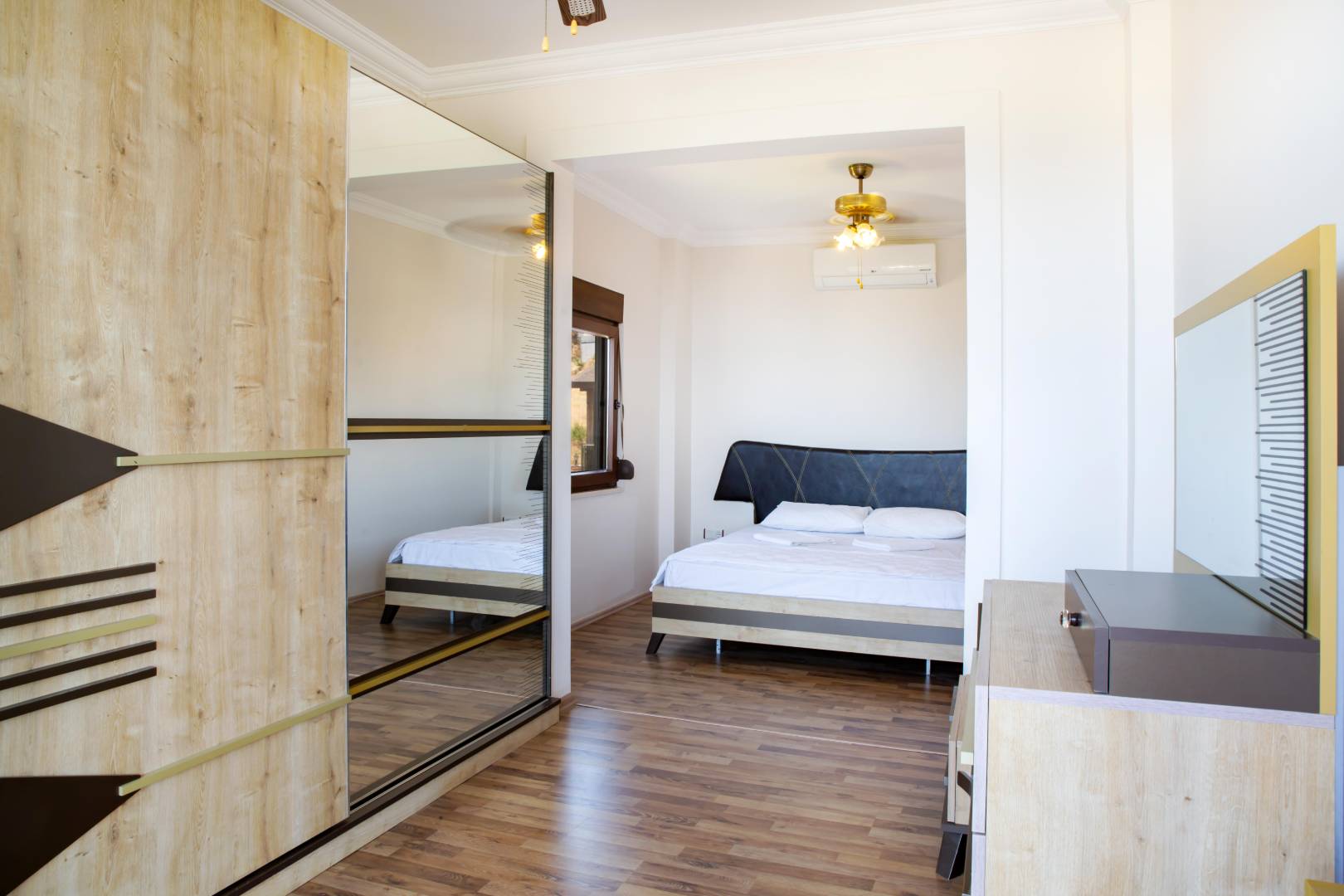 Bodrum Peksimet'te Göz Alıcı Deniz Manzaralı, Özel Havuzlu, 2+1 Villa