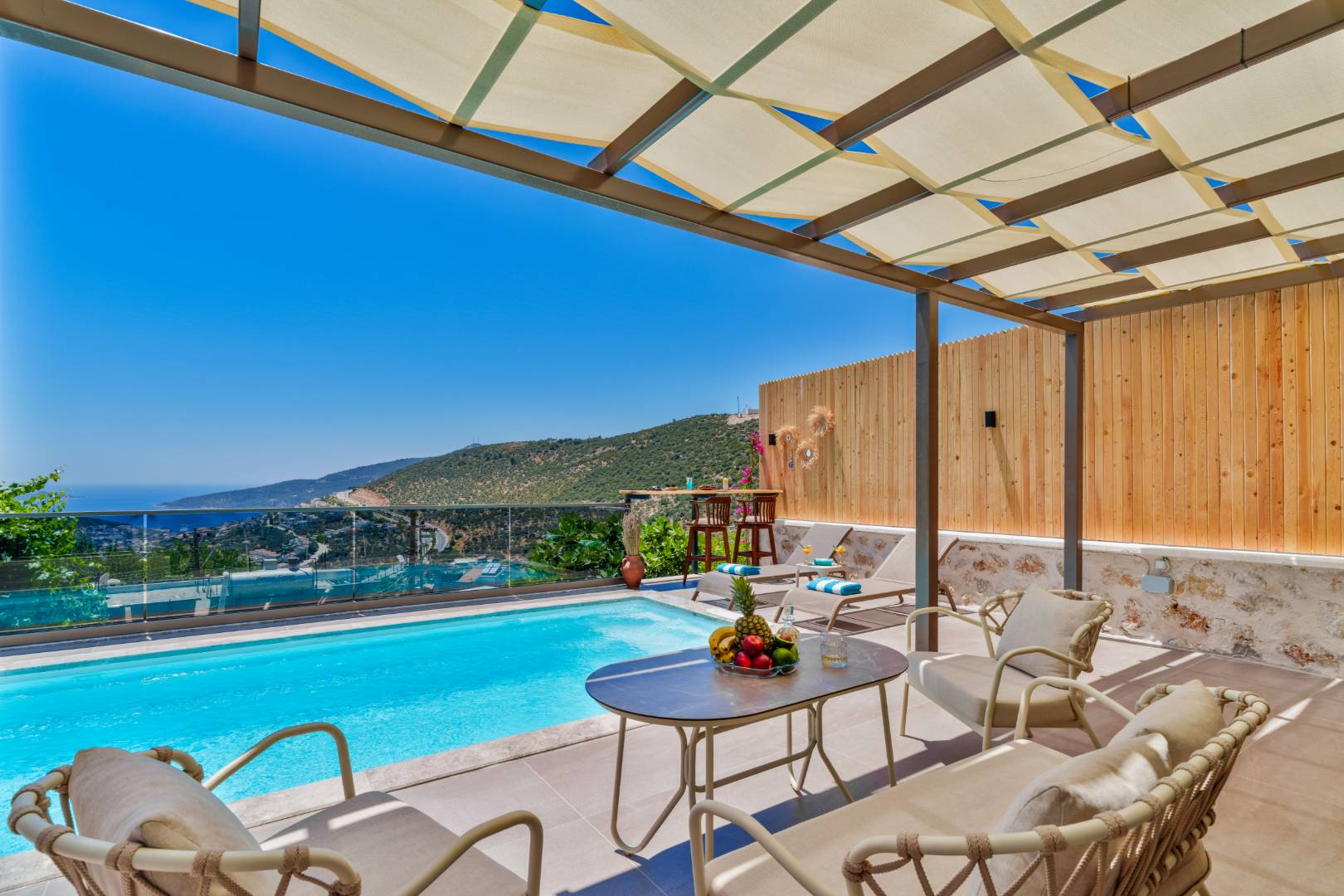 Kaş Kördere'de Enfes Deniz Manzaralı, Özel Havuzlu, 1+1 Villa 46067 — 5
