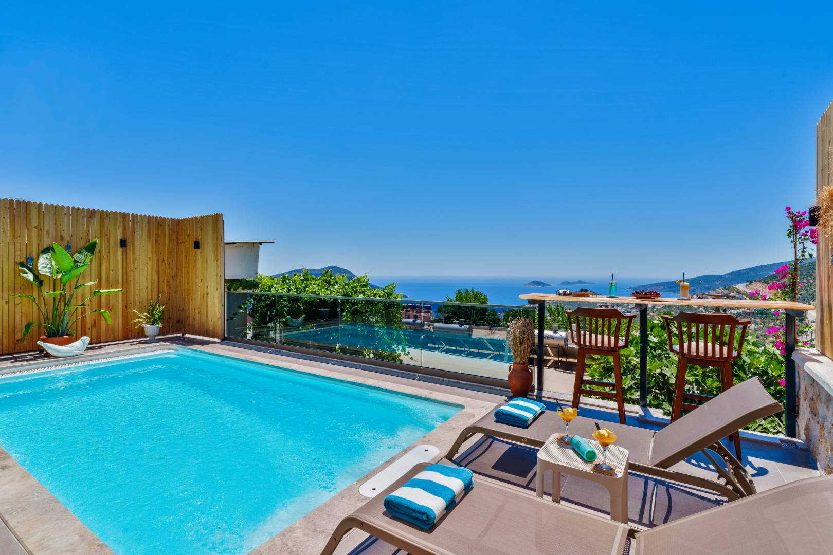Kaş Kördere'de Enfes Deniz Manzaralı, Özel Havuzlu, 1+1 Villa 46067