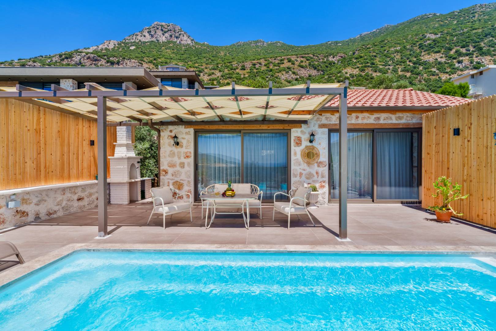 Kaş Kördere'de Enfes Deniz Manzaralı, Özel Havuzlu, 1+1 Villa 46067 — 3