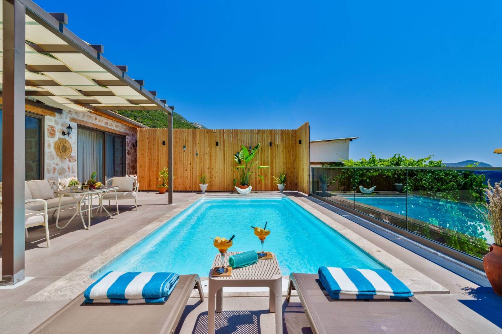 Kaş Kördere'de Enfes Deniz Manzaralı, Özel Havuzlu, 1+1 Villa 46067 — 8