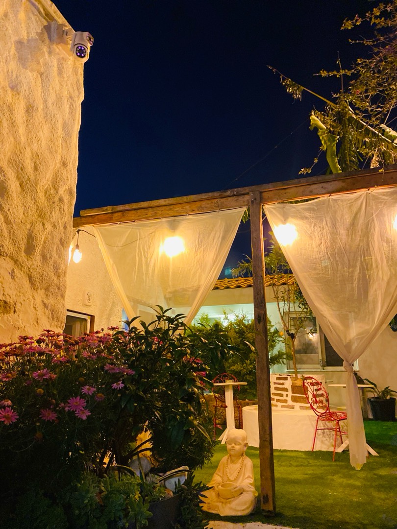 Çeşme Ildır’da Taş Mimariye Sahip, Bahçeli Tatil Evi