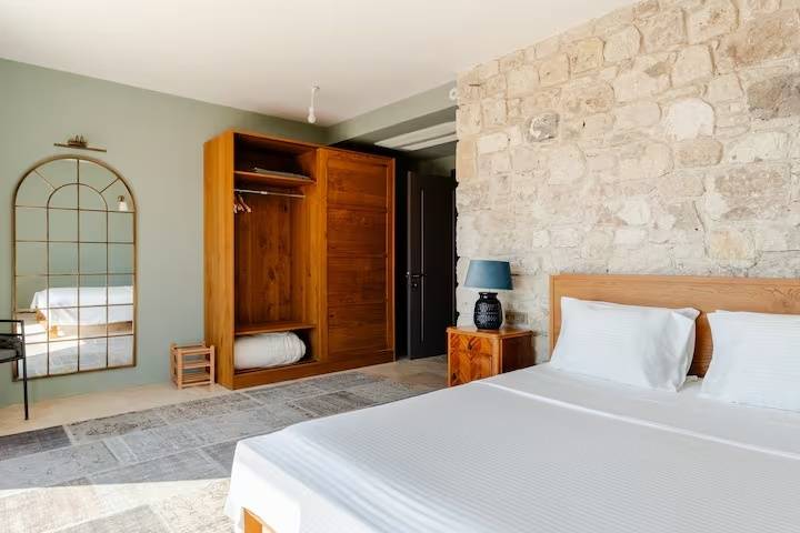 Çeşme'de Kalabalık Aileler İçin Uygun, Özel Havuzlu, Lüks Villa