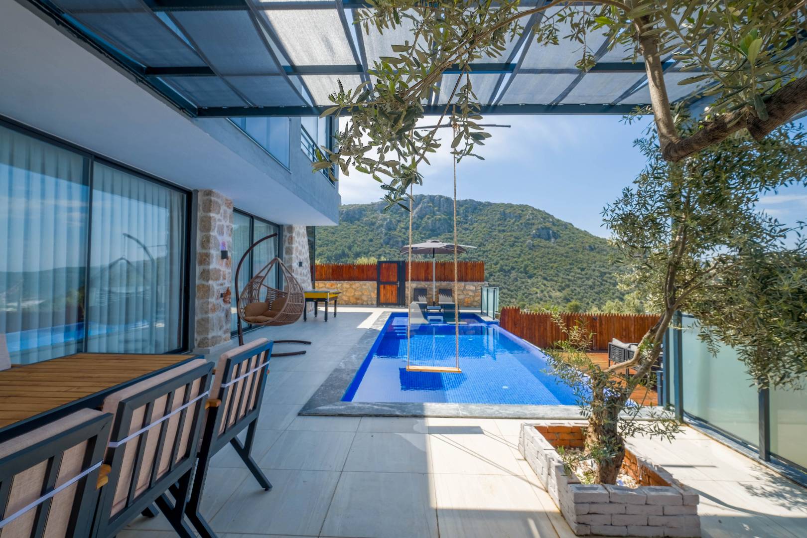 Kaş Üzümlü'de Şehrin Gürültüsünden Uzakta, Özel Havuzlu, Çift Jakuzili Villa 45974 — 7