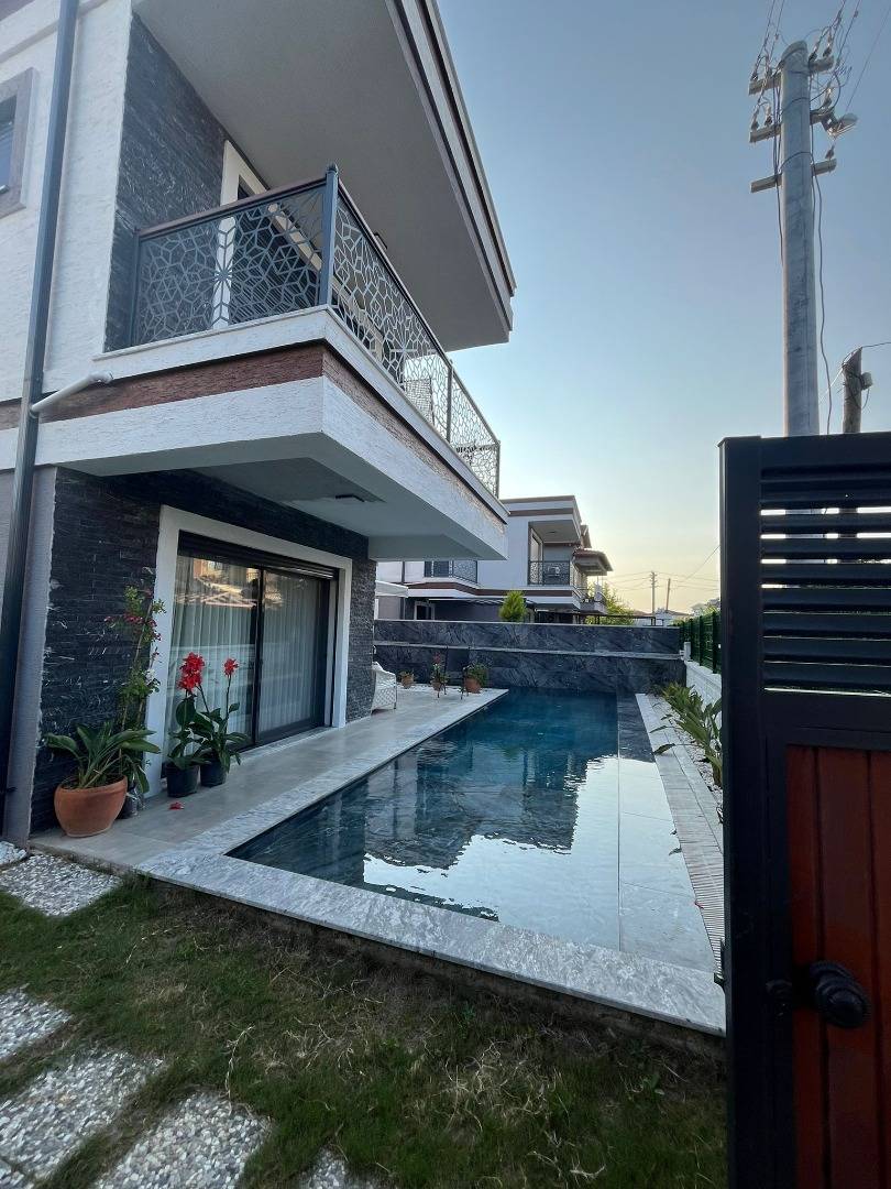 Dalaman Ege'de Geniş Ailelere Uygun, Özel Havuzlu, 4+1 Villa 45745 - 1