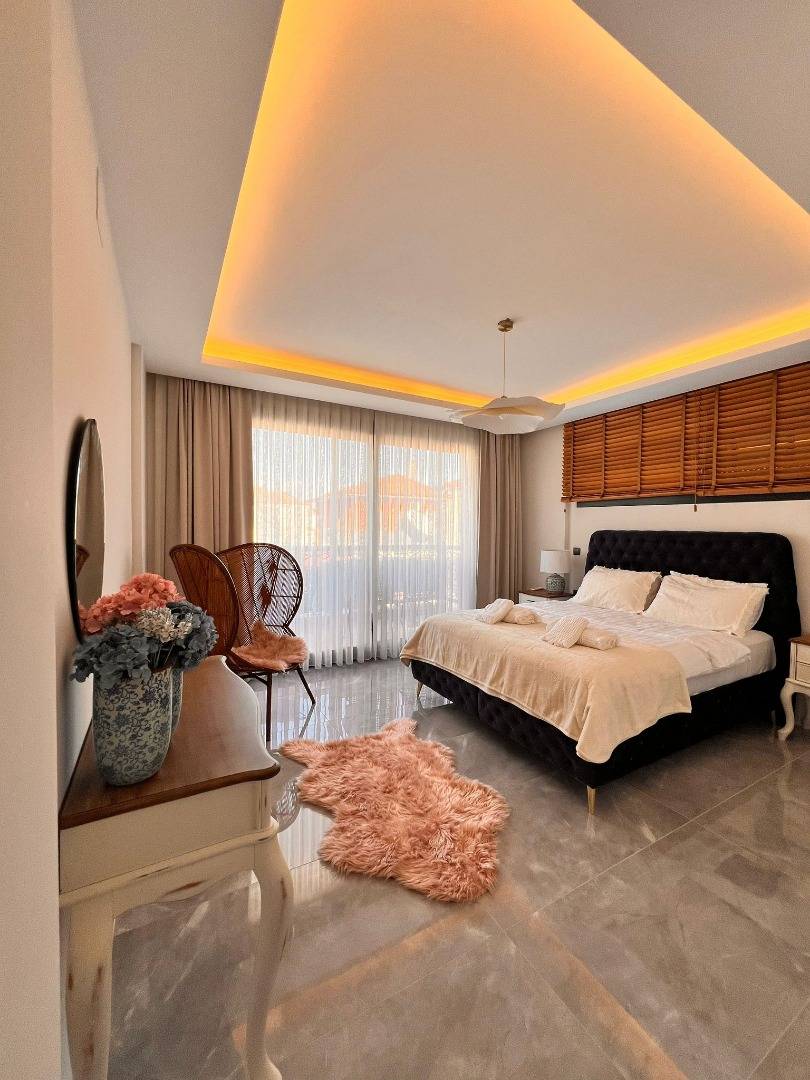 Dalaman Ege'de Geniş Ailelere Uygun, Özel Havuzlu, 4+1 Villa