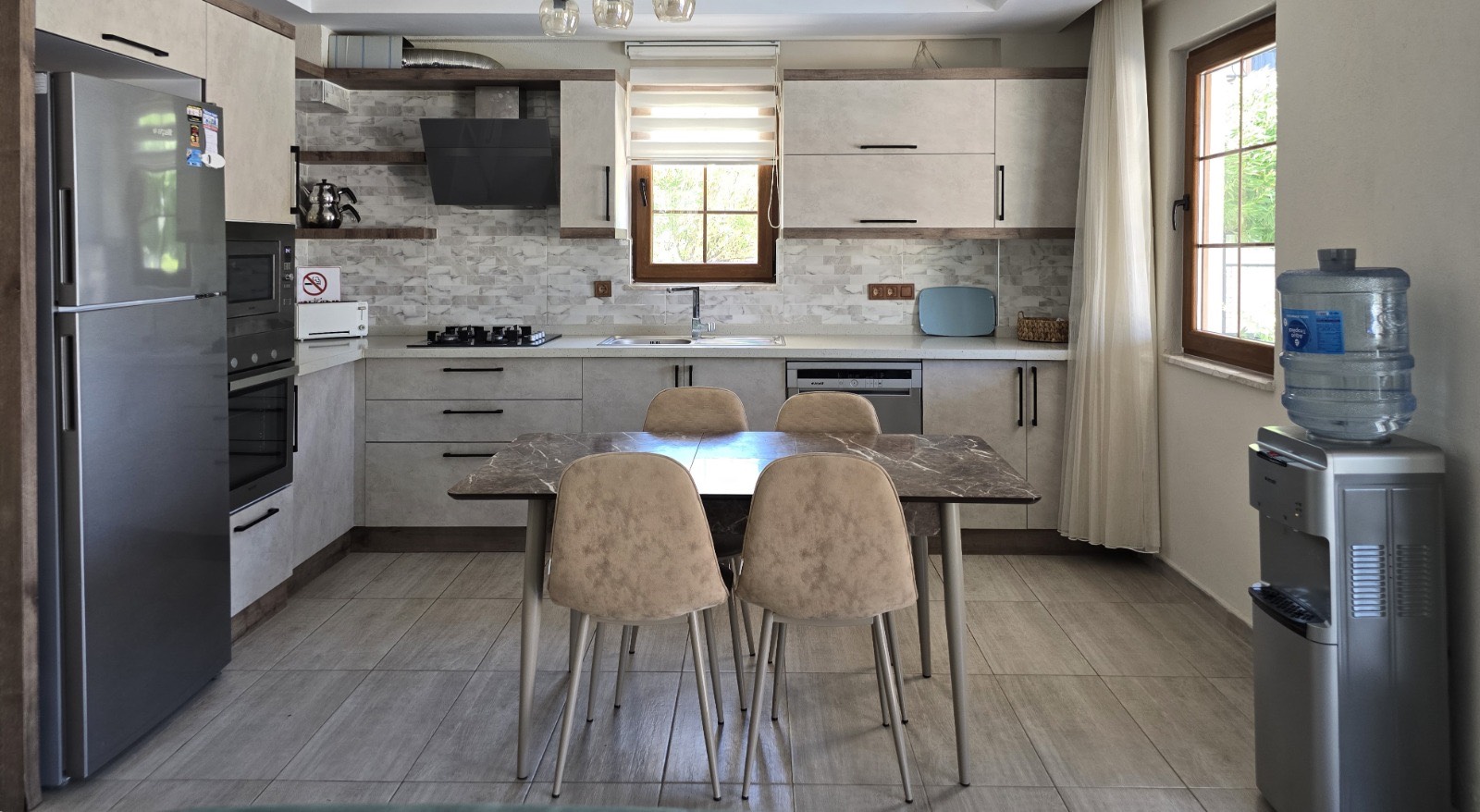 Ortaca Dalyan'da Kalabalık Ailelere Uygun, Özel Havuzlu, Geniş Villa