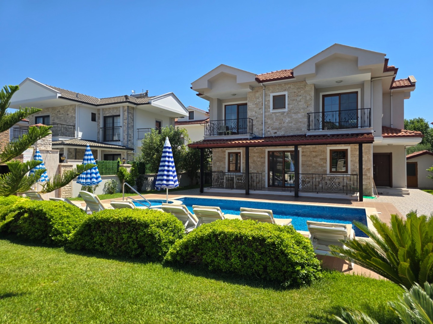 Ortaca Dalyan'da Kalabalık Ailelere Uygun, Özel Havuzlu, Geniş Villa