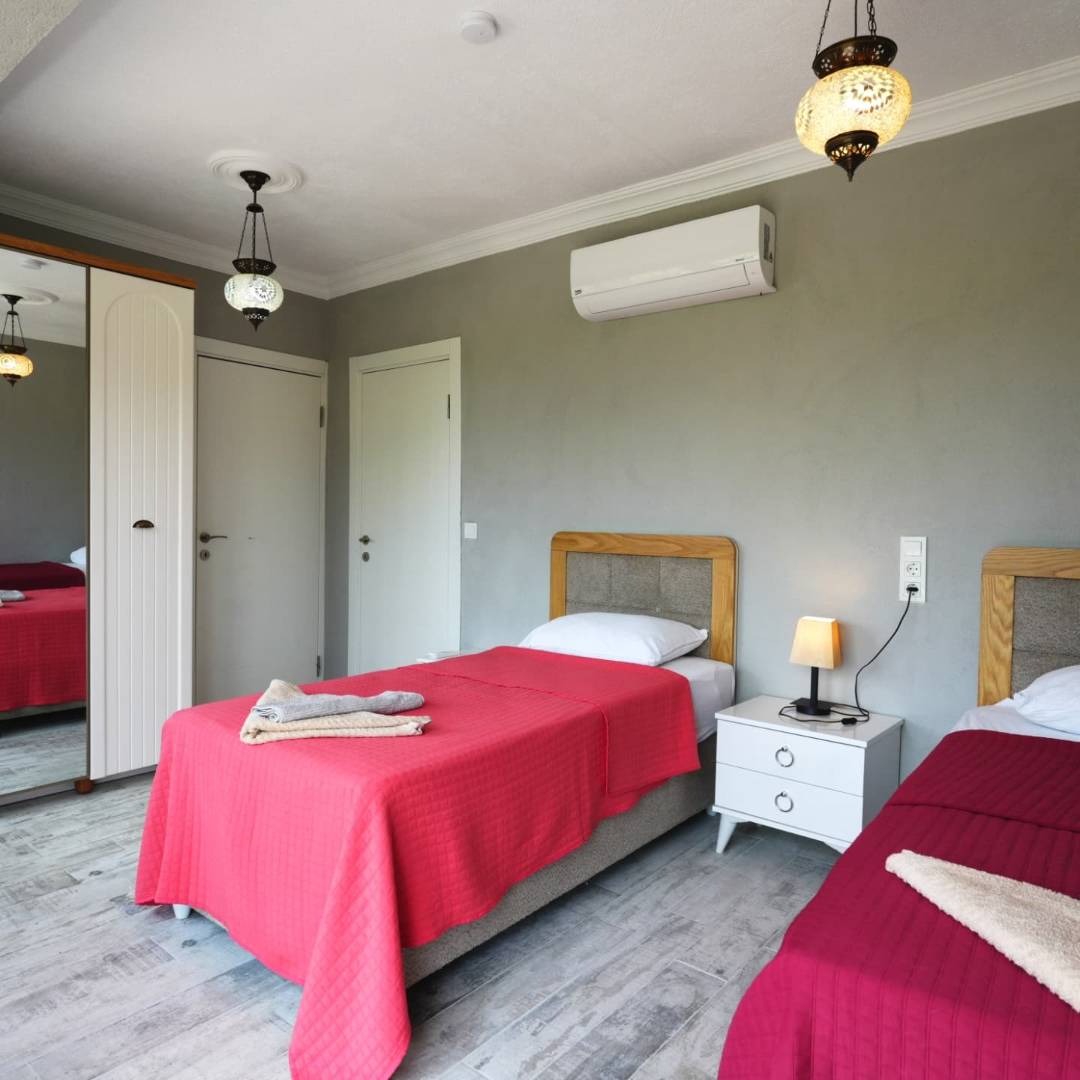 Ortaca Dalyan'da Sakin Konumda, Özel Havuzlu, Kiralık Villa