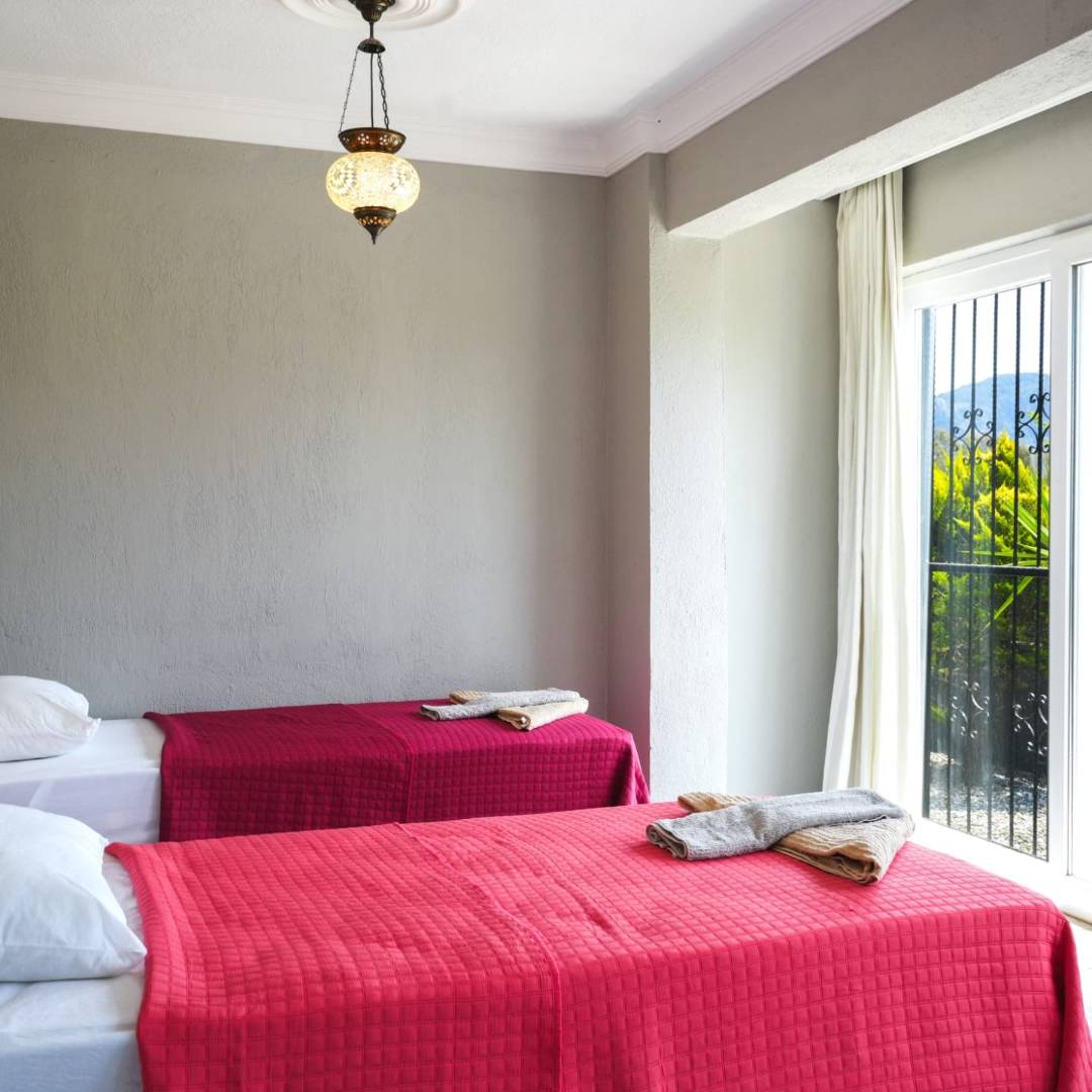 Ortaca Dalyan'da Sakin Konumda, Özel Havuzlu, Kiralık Villa