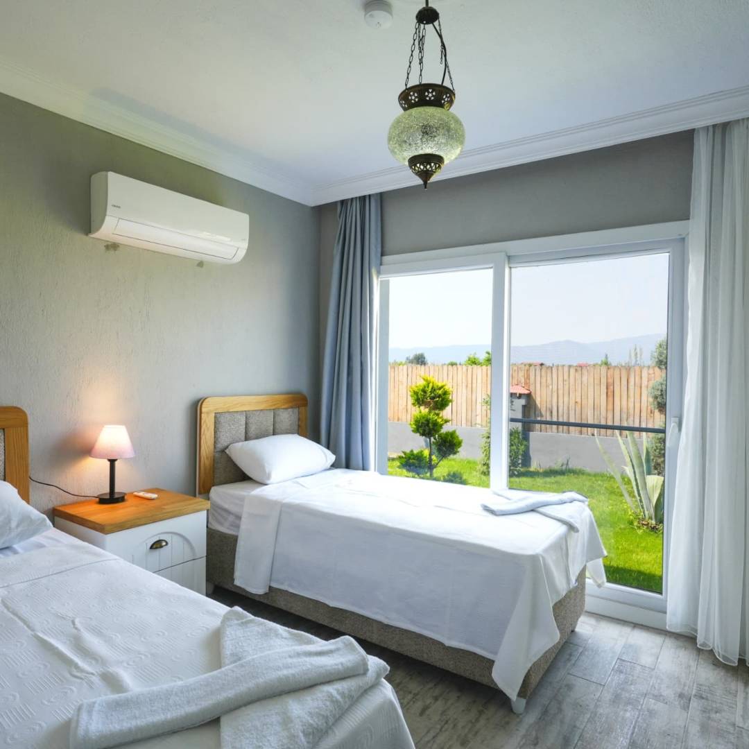 Ortaca Dalyan'da Doğa İle İç İçe, Özel Havuzlu, 4+1 Villa