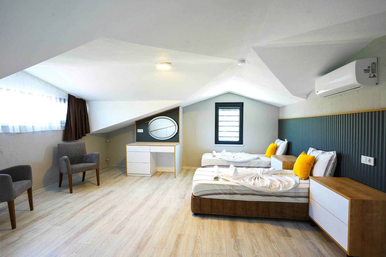 Ortaca Dalyan'da Sakin Konumda, Özel Havuzlu, İkiz Villa