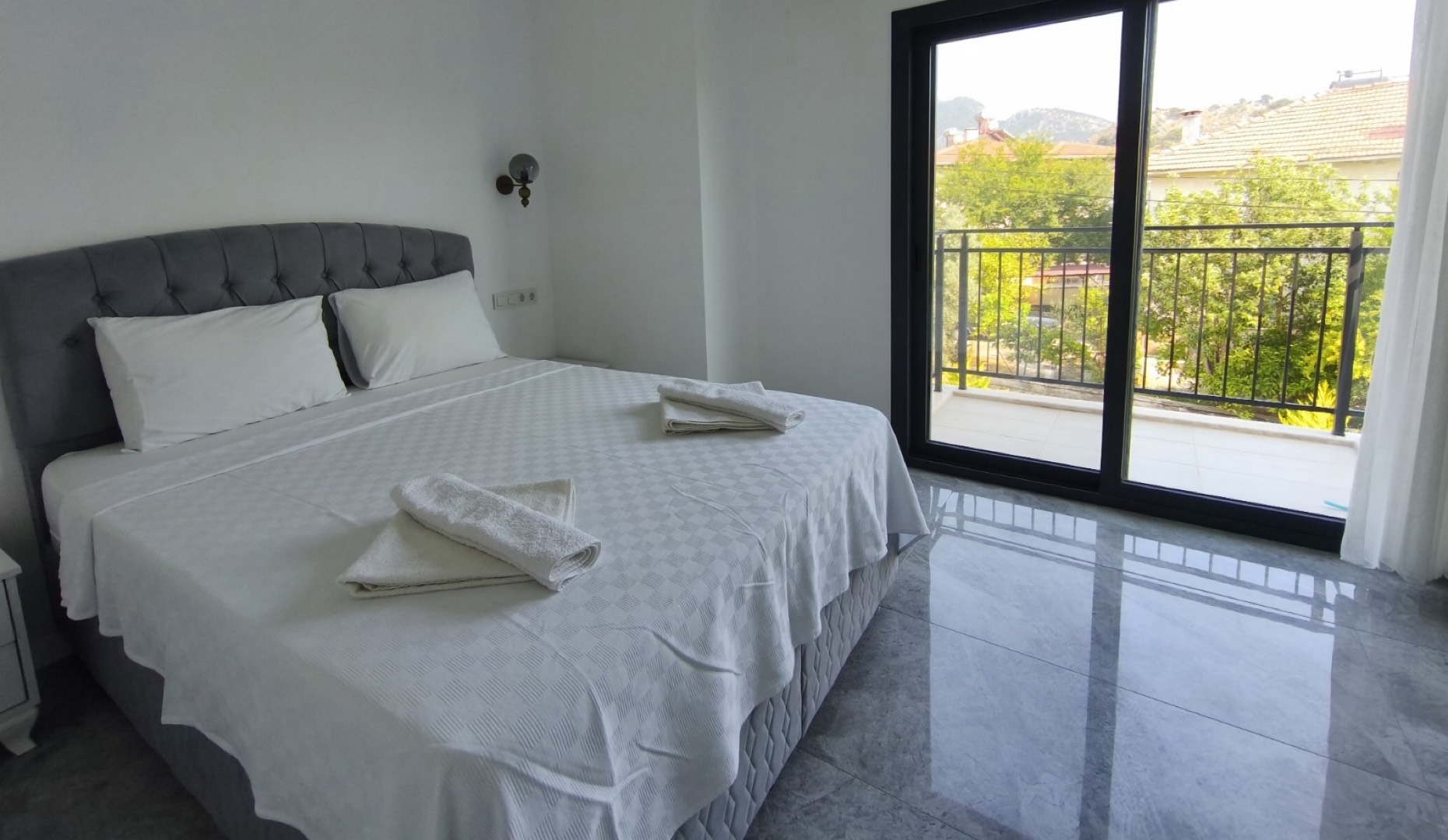 Ortaca Dalyan'da Modern Tasarımlı, Özel Havuzlu, Kiralık Villa