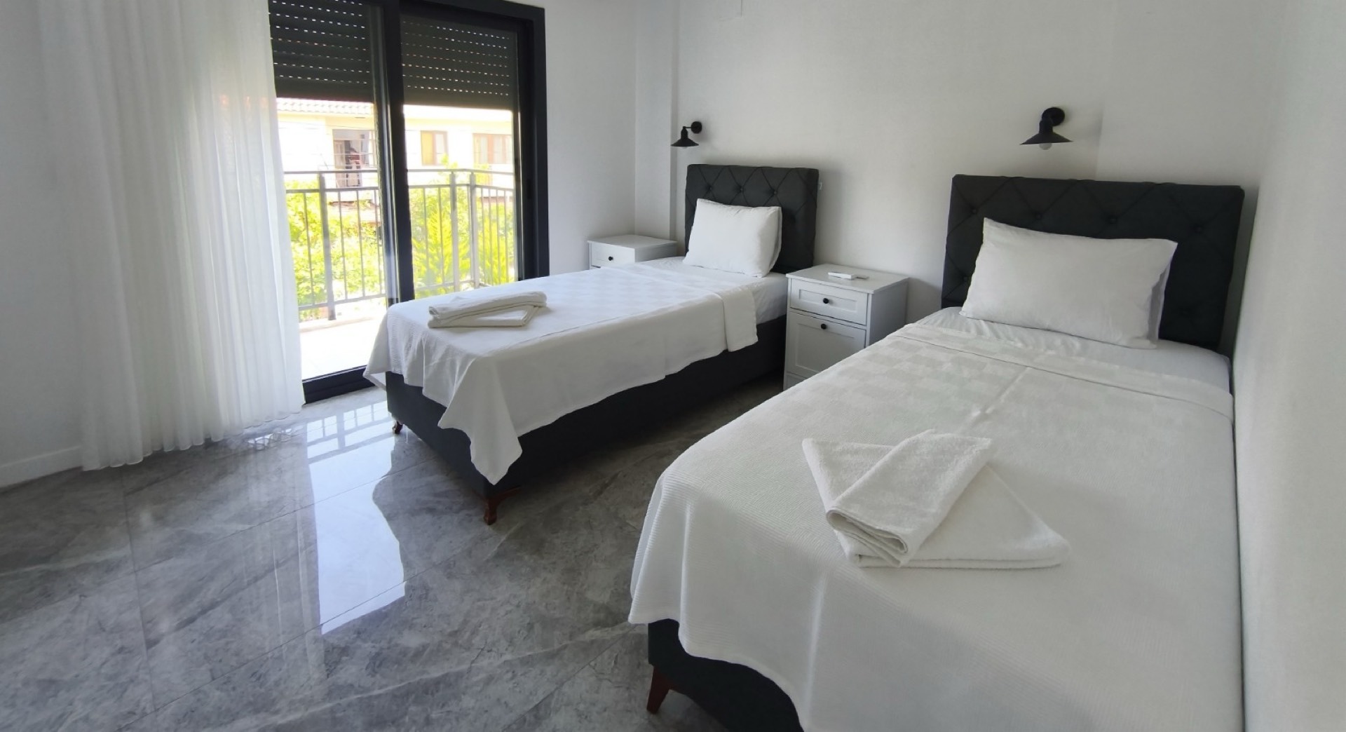 Ortaca Dalyan'da Modern Tasarımlı, Özel Havuzlu, Kiralık Villa