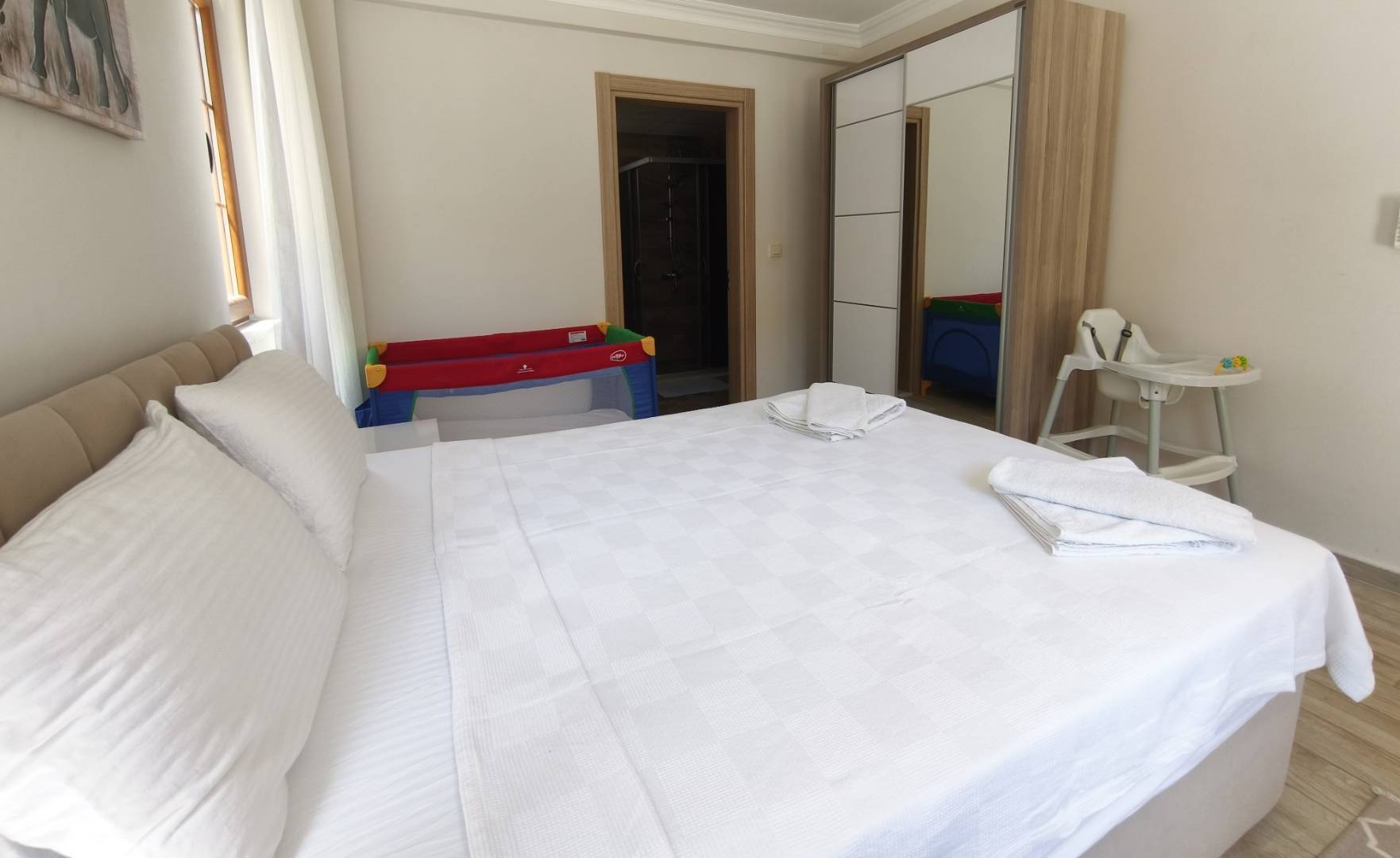 Ortaca Dalyan'da Kalabalık Ailelere Uygun, Özel Havuzlu, Modern Villa